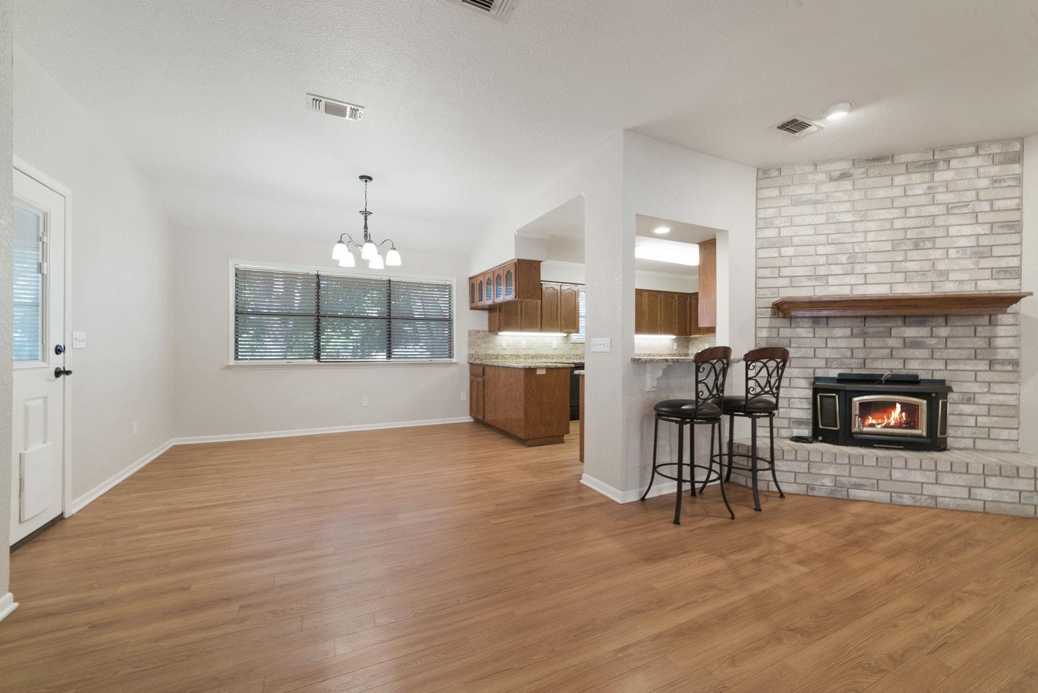 1828 Park Place Property Photo 6