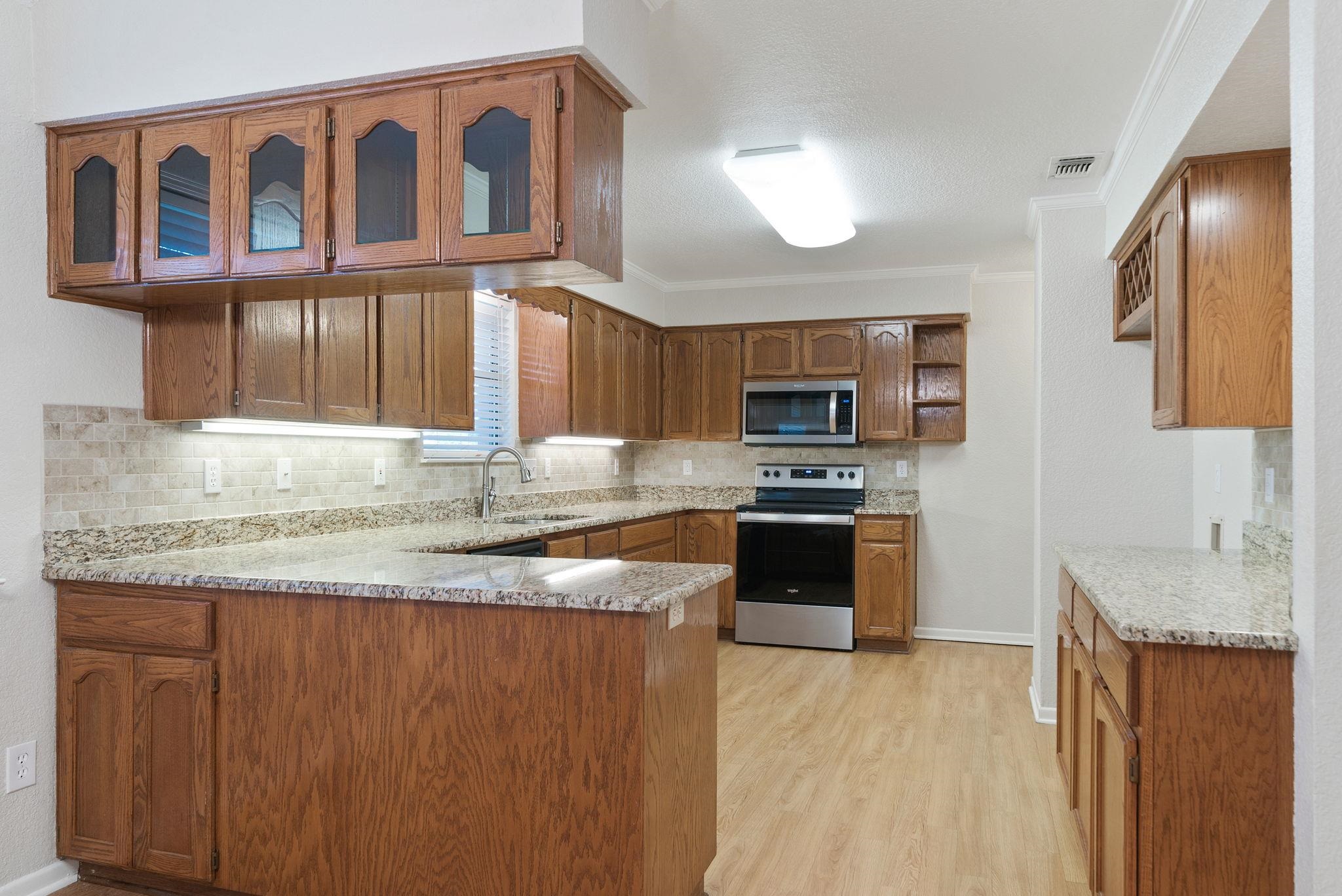 1828 Park Place Property Photo 8
