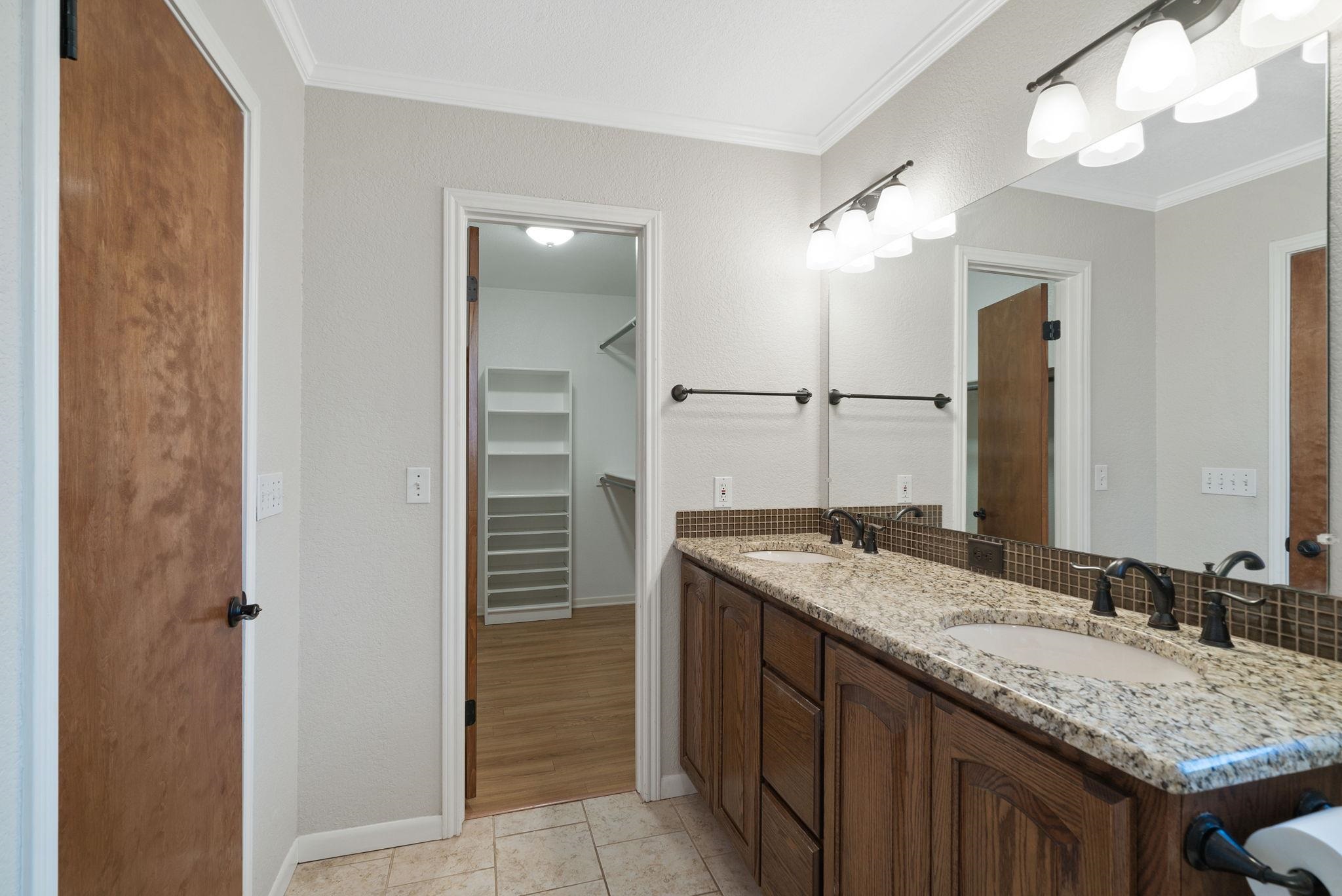 1828 Park Place Property Photo 14