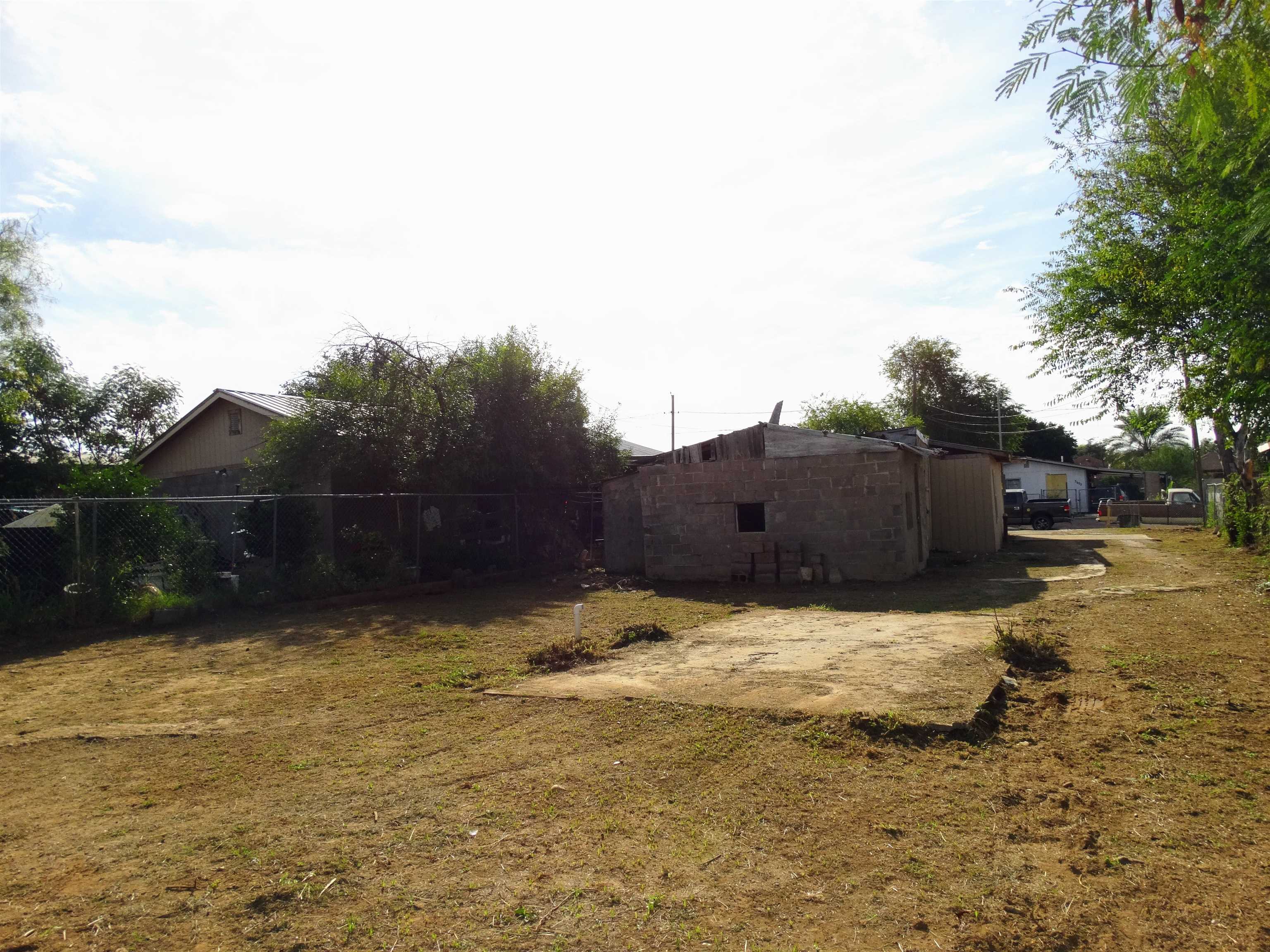 3204 Vicente St Property Photo 4