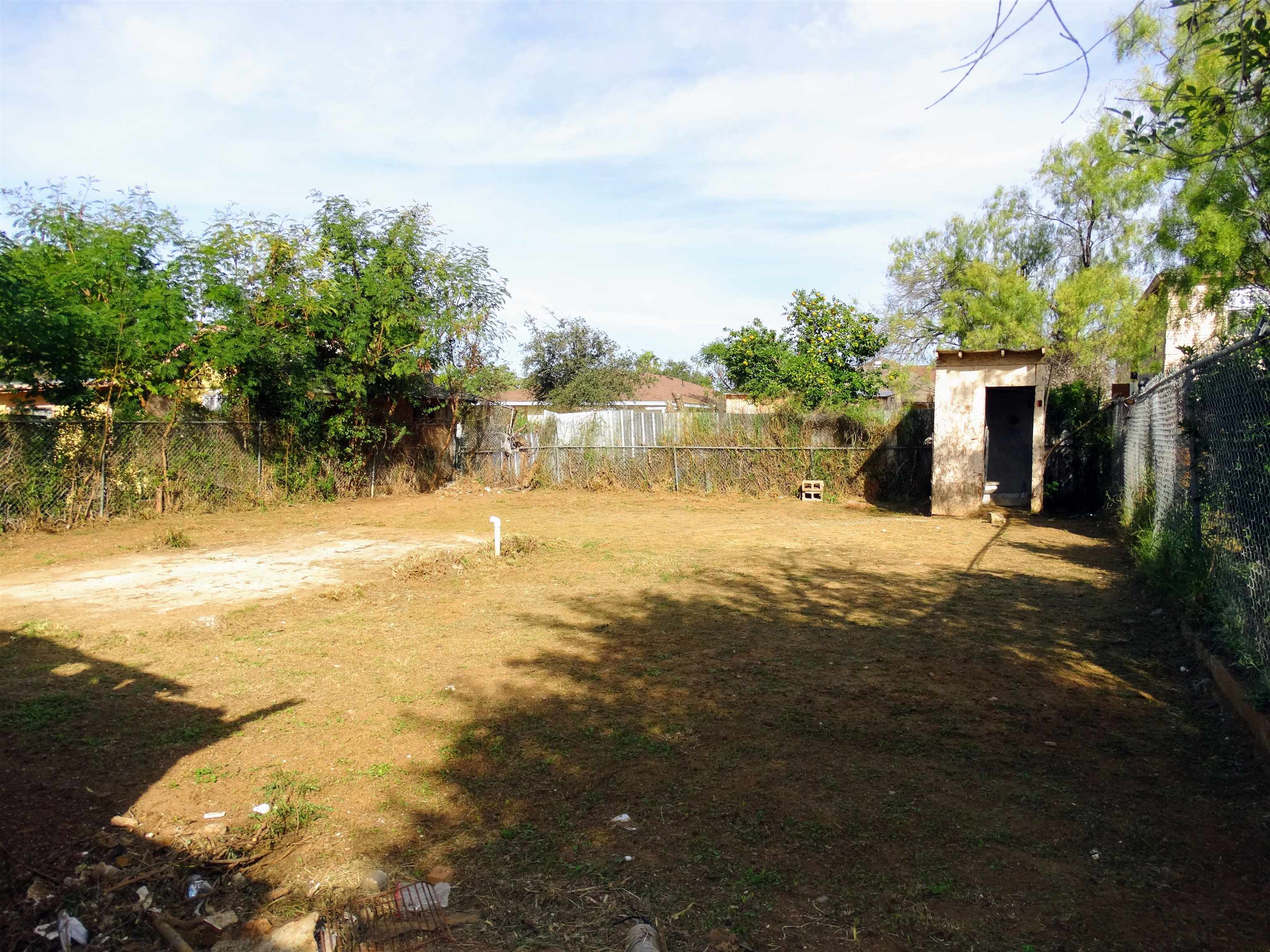 3204 Vicente St Property Photo 5