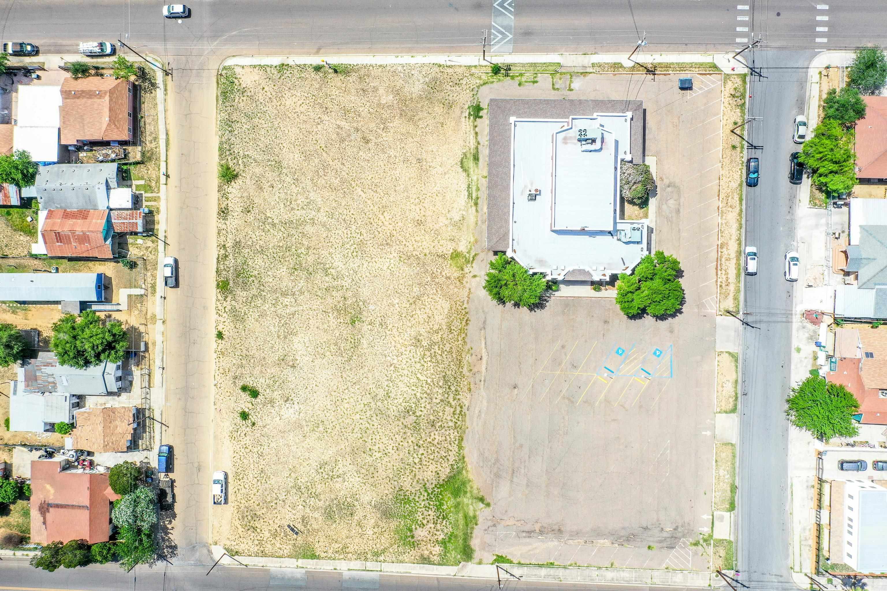 1900 Springfield Ave Property Photo 11
