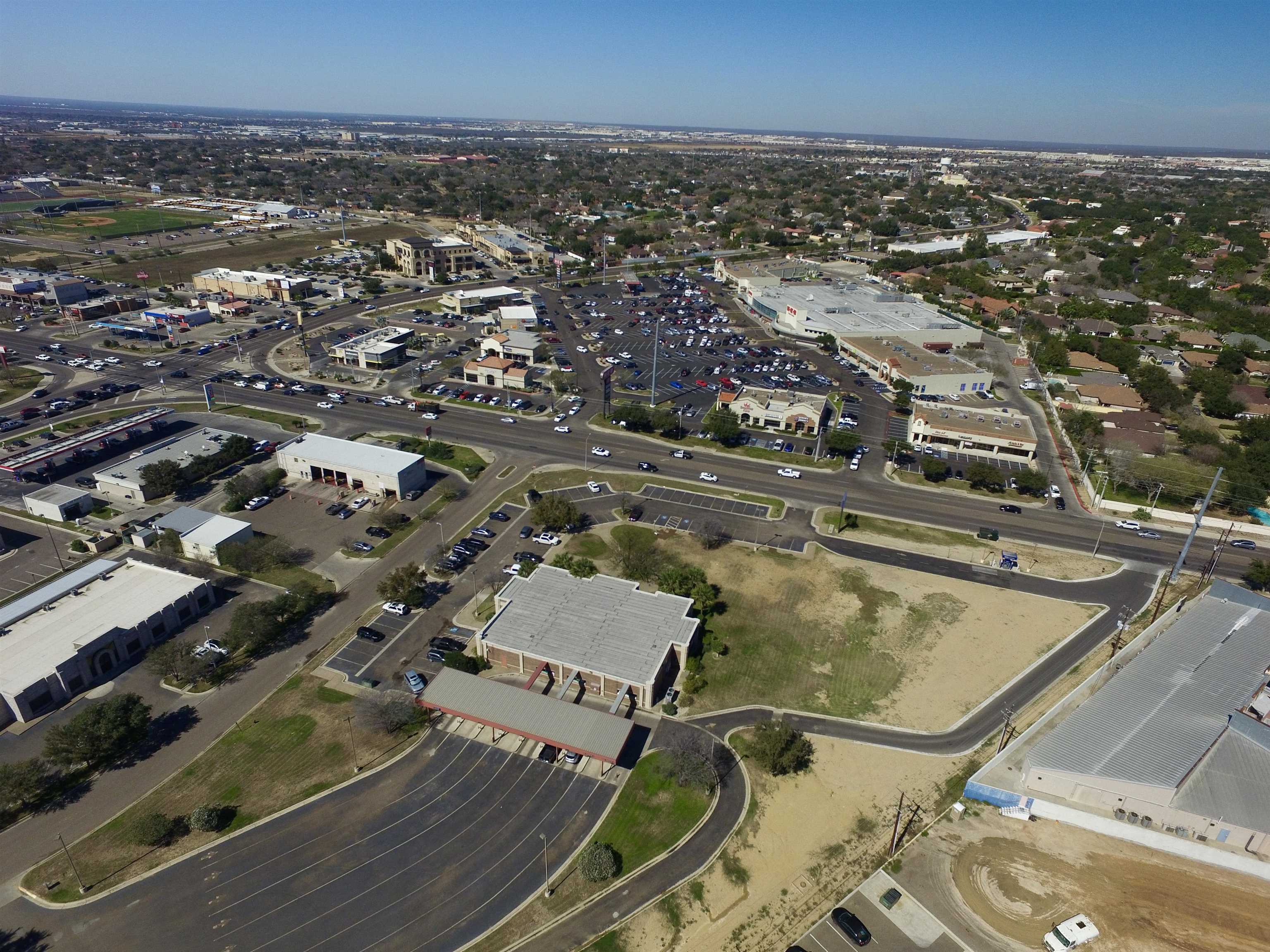 1321 E Del Mar Blvd Property Photo 7