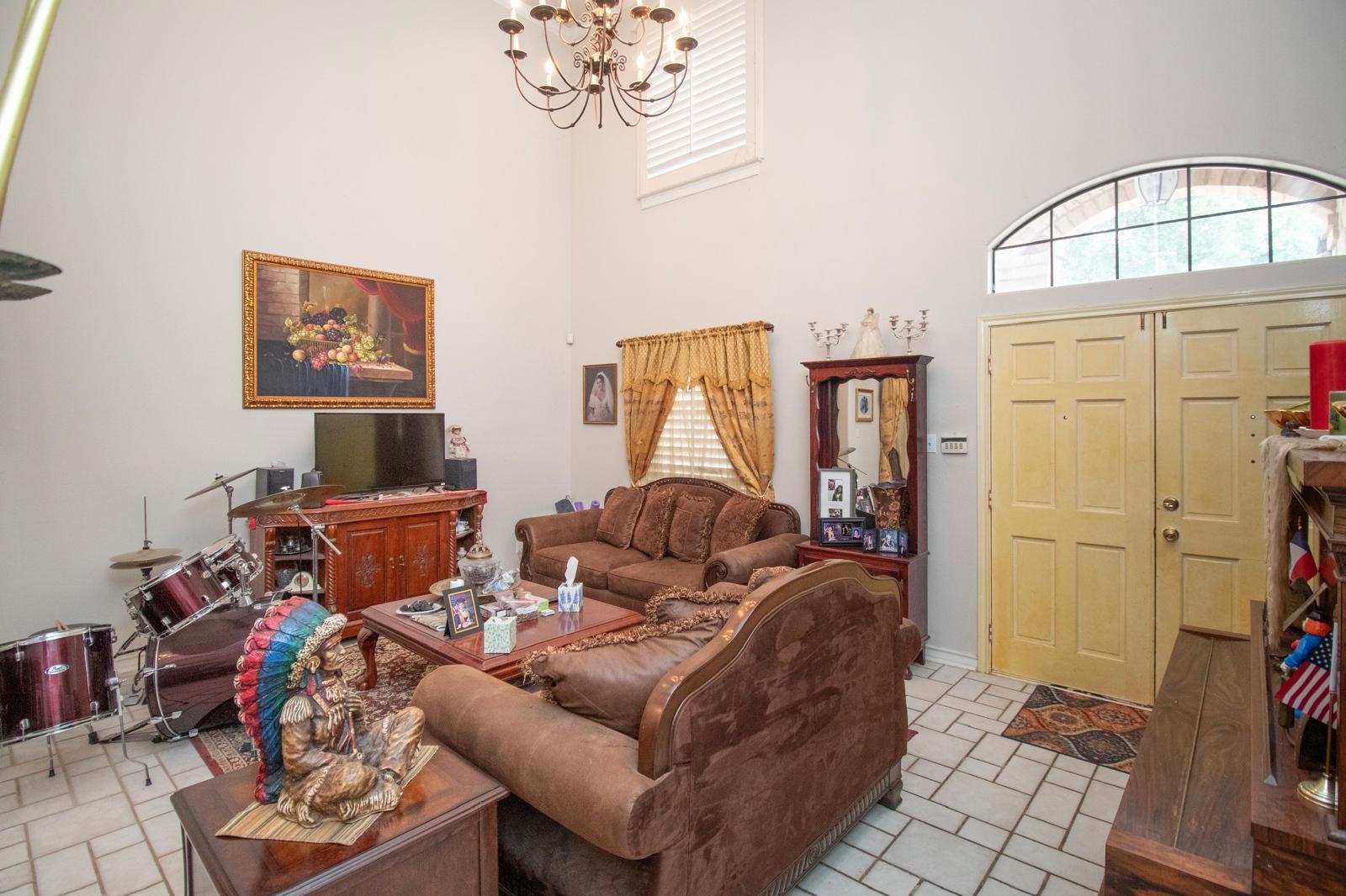 6601 Brixton Ct Property Photo 3
