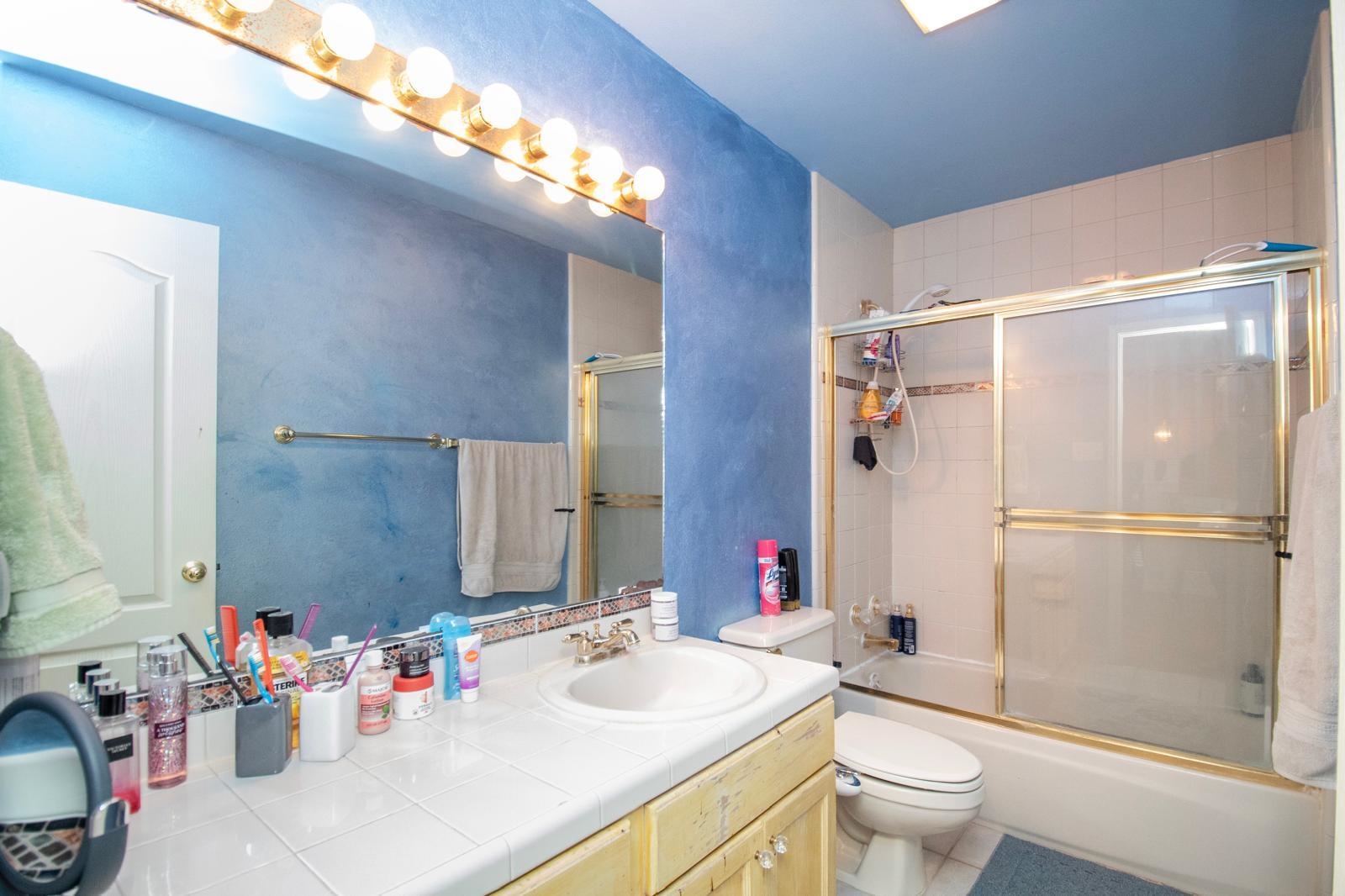 6601 Brixton Ct Property Photo 16