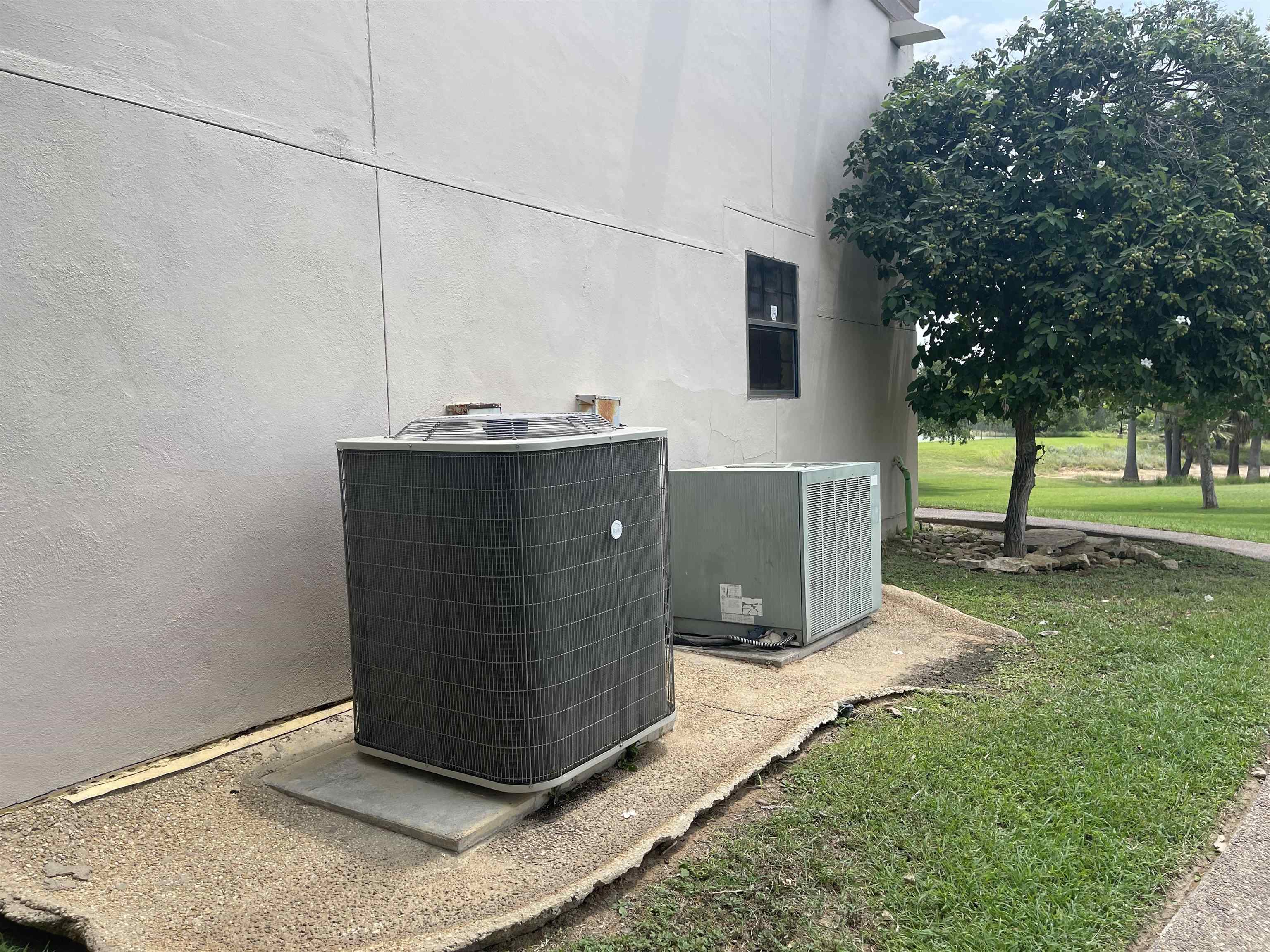 307 Muller Memorial Blvd Property Photo 4