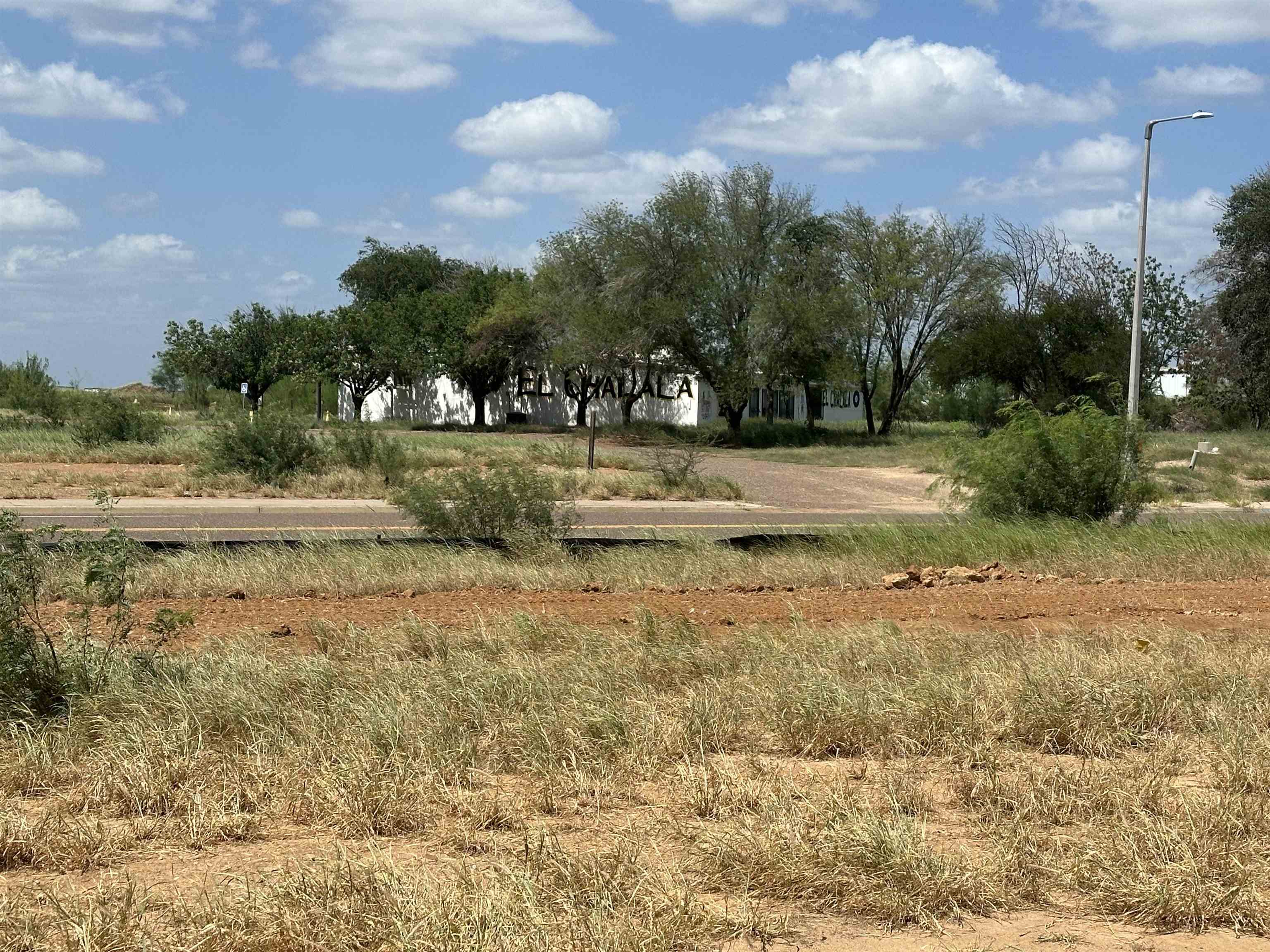 Fm 1472 La Bota Pkwy Property Photo 2