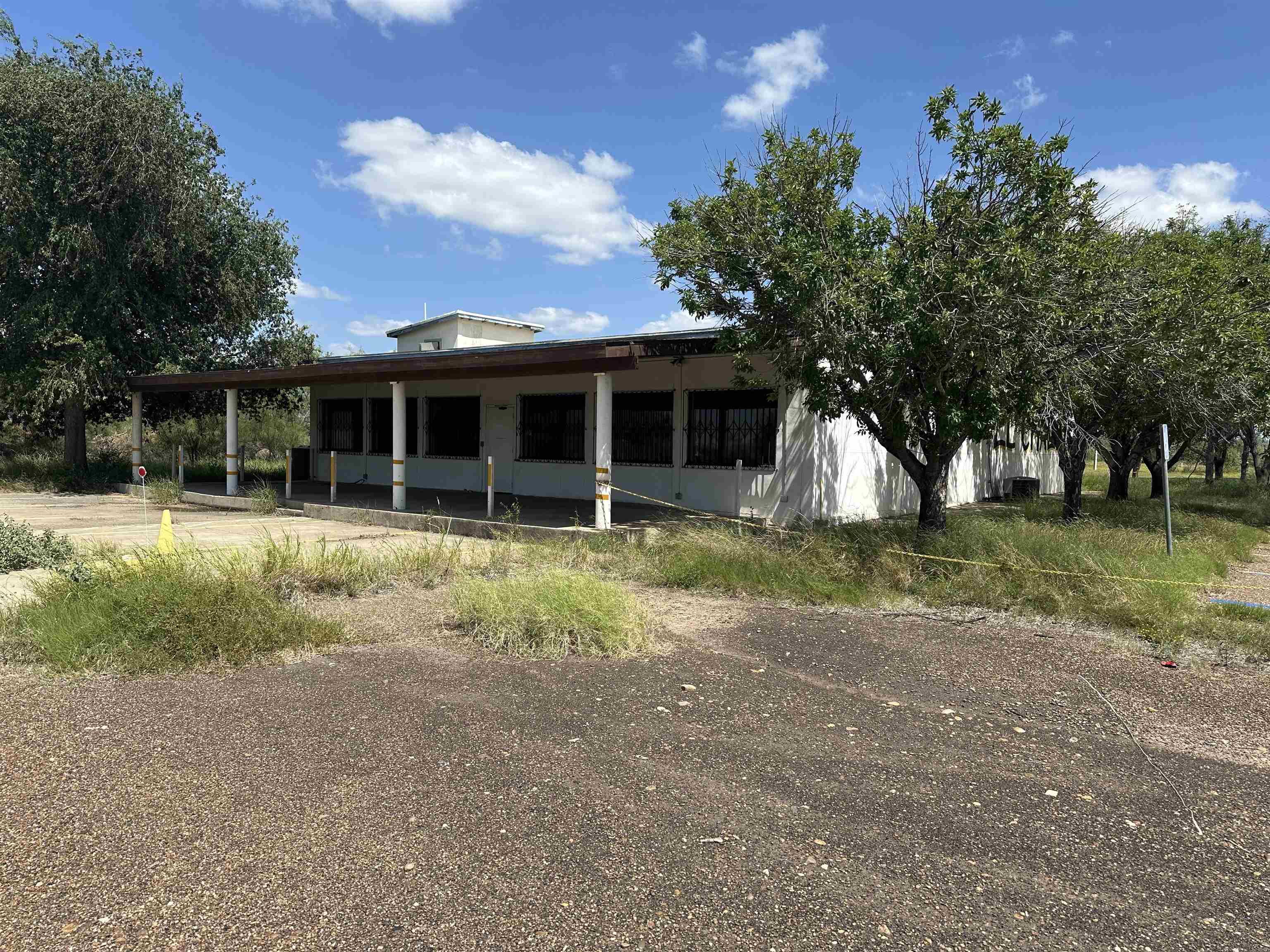 Fm 1472 La Bota Pkwy Property Photo 9