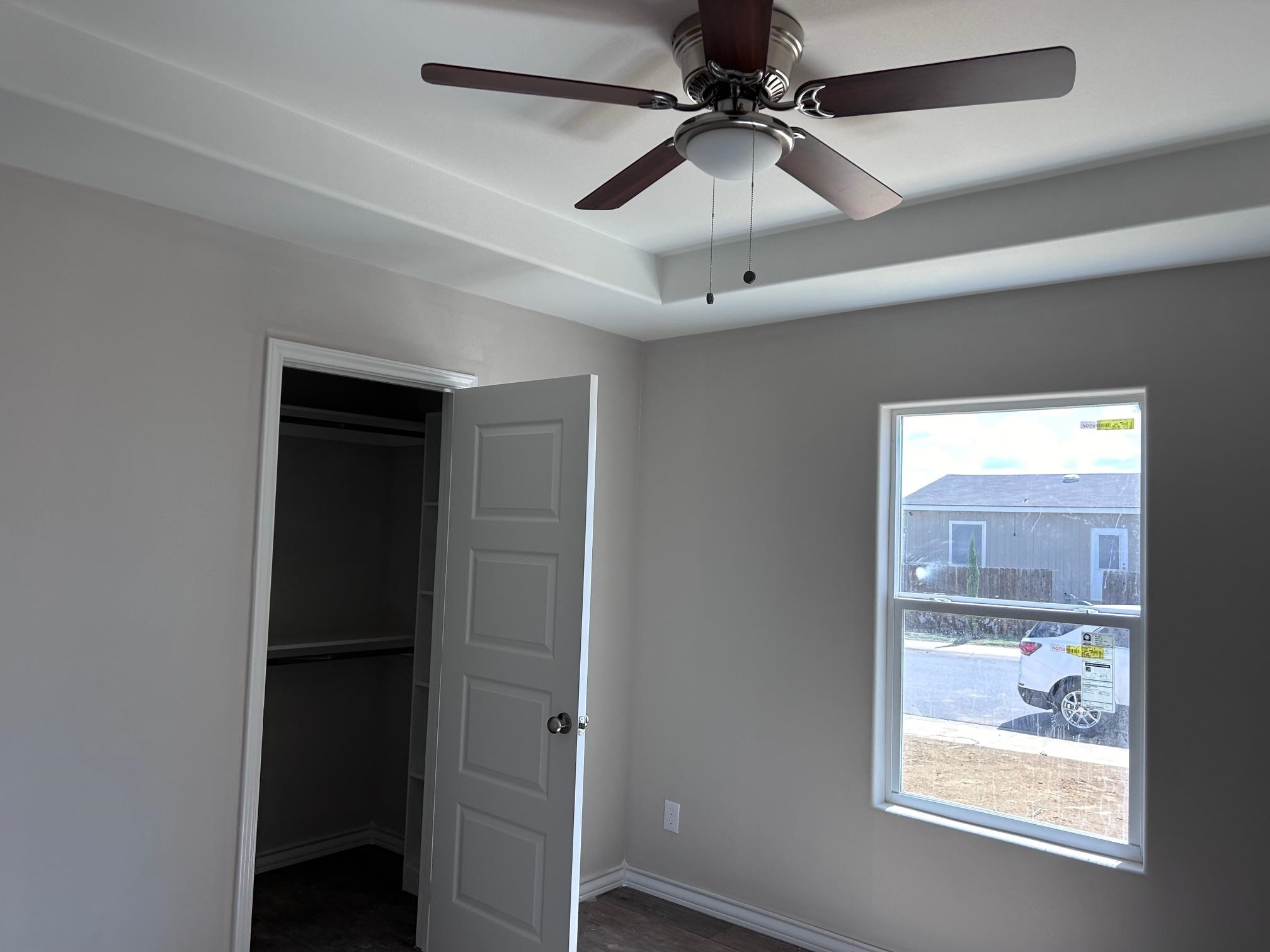 5104 Pimiento Dr. Property Photo 4