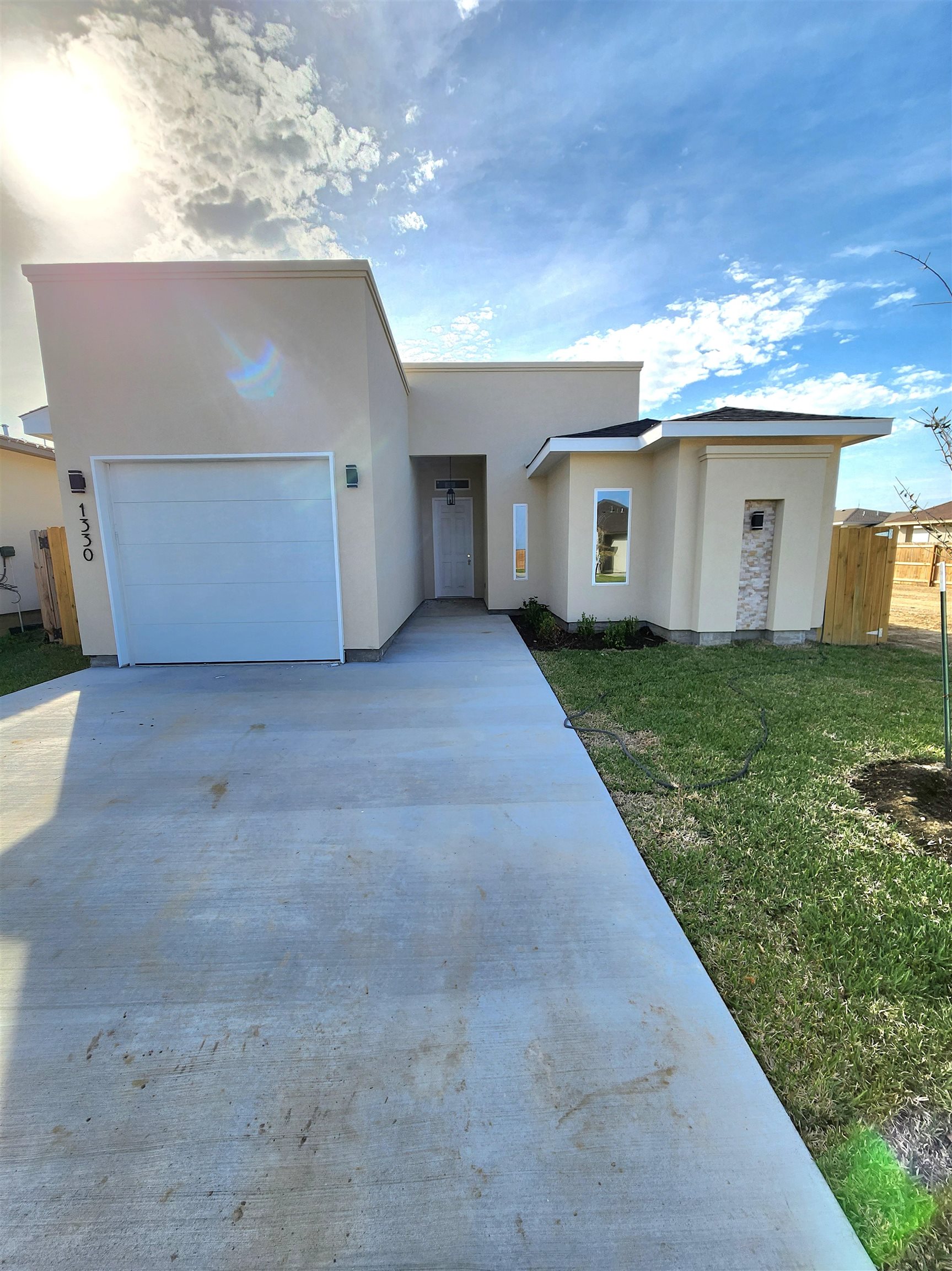Lared Real Estate Listings Main Image