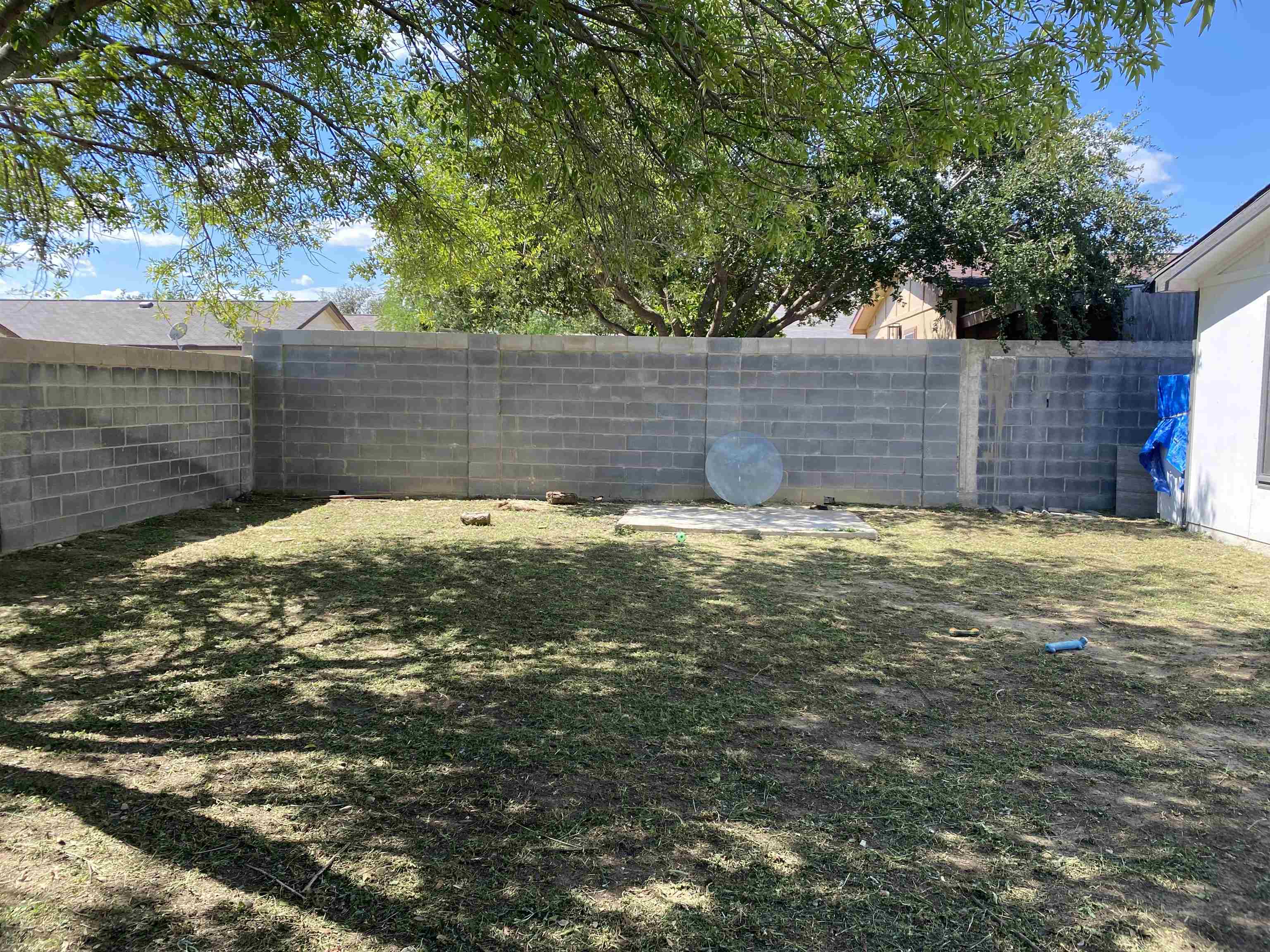 107 Woods Ct Property Photo 10