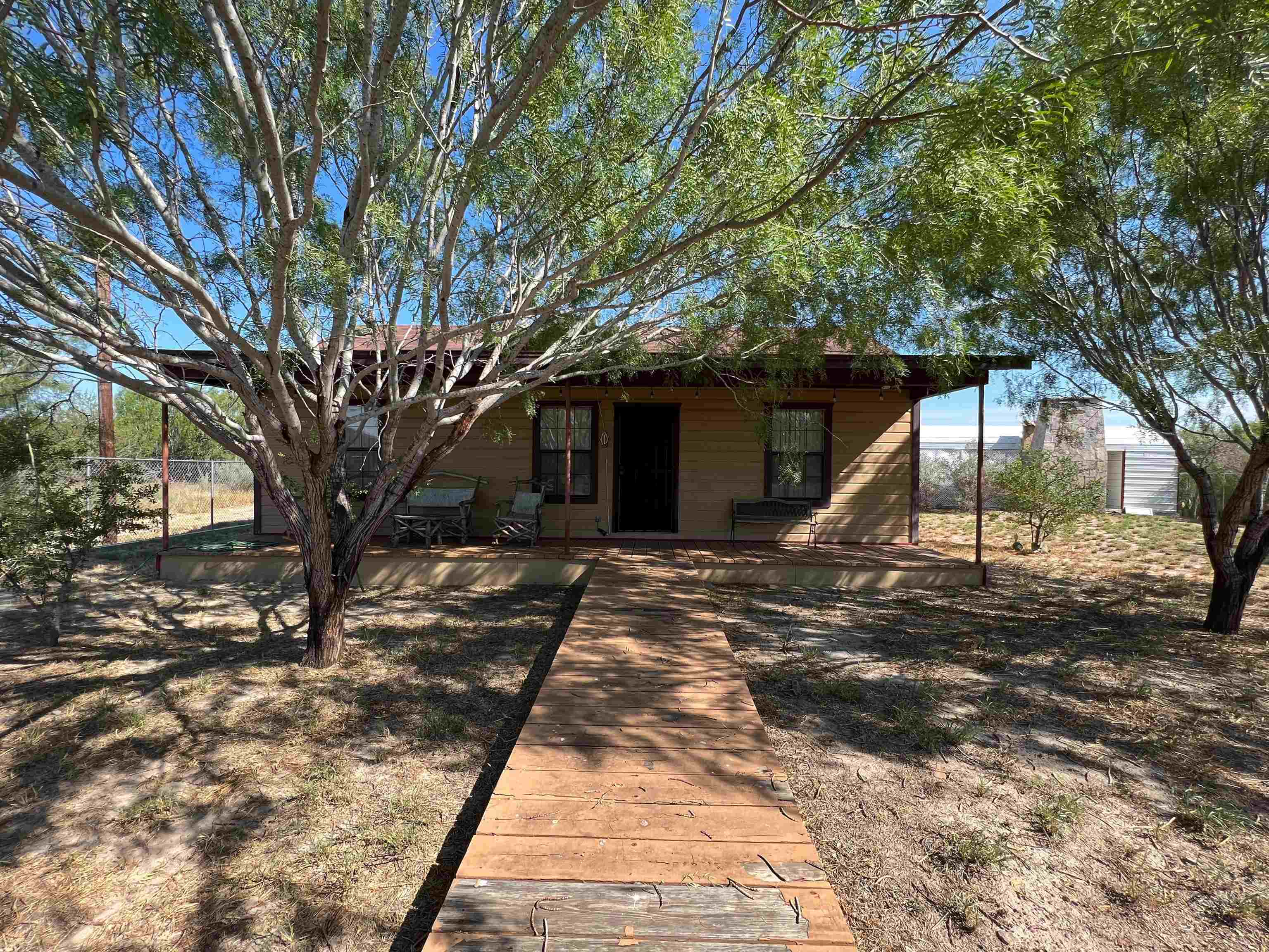 4020 Tx State Hwy 16 Property Photo 1