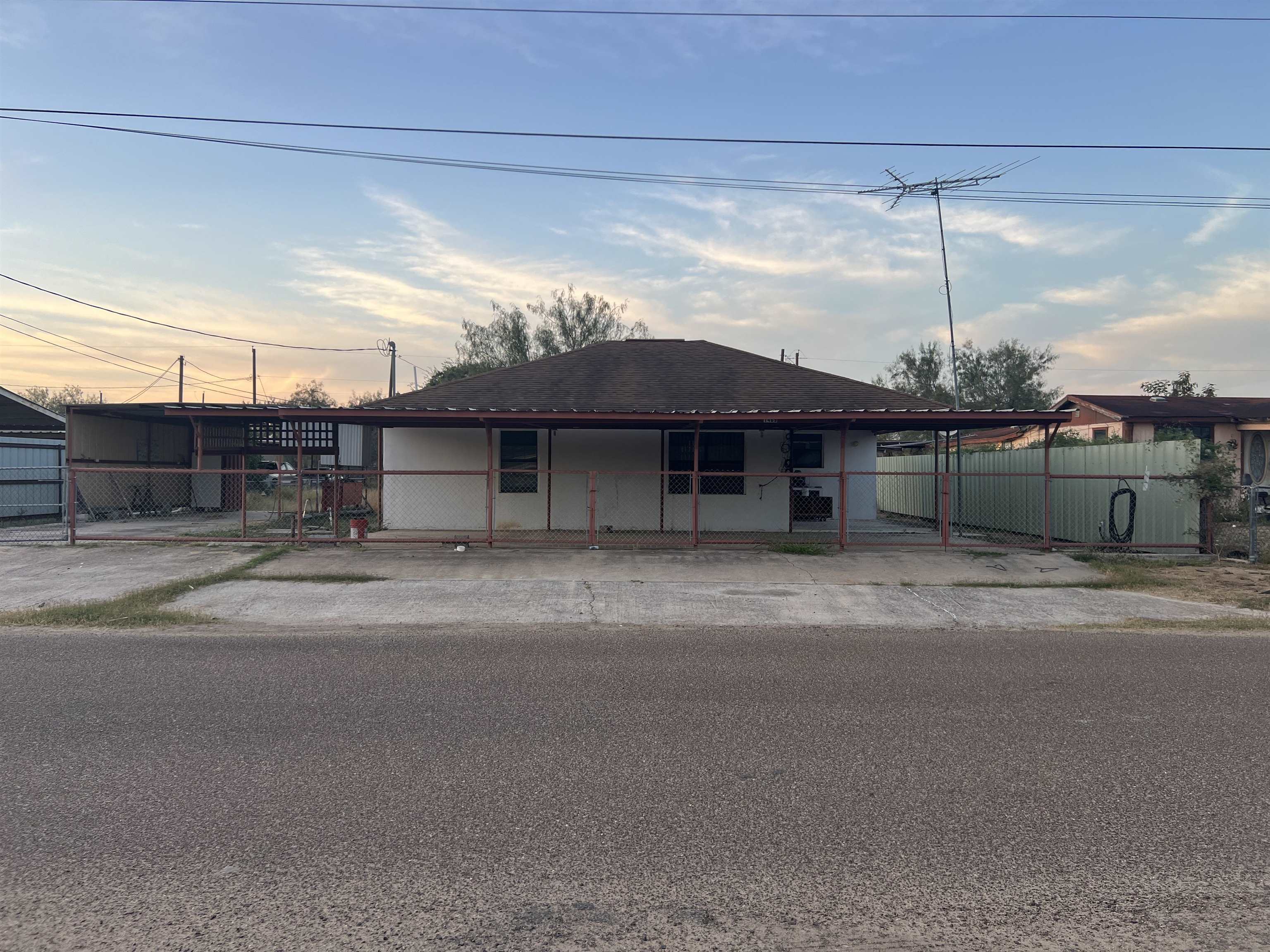 1409 Bravo Ave