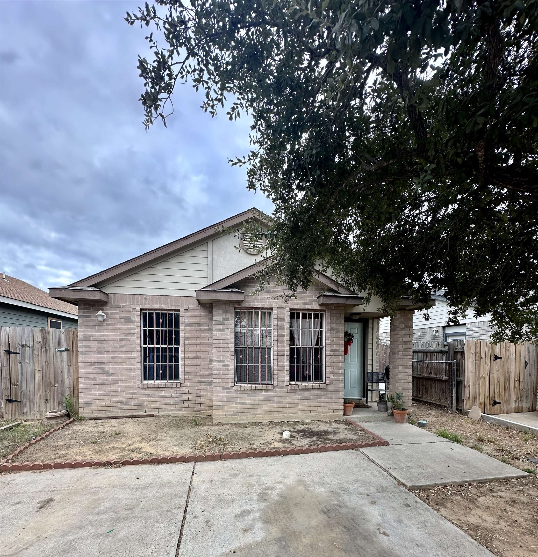 505 Cherokee Dr Property Photo