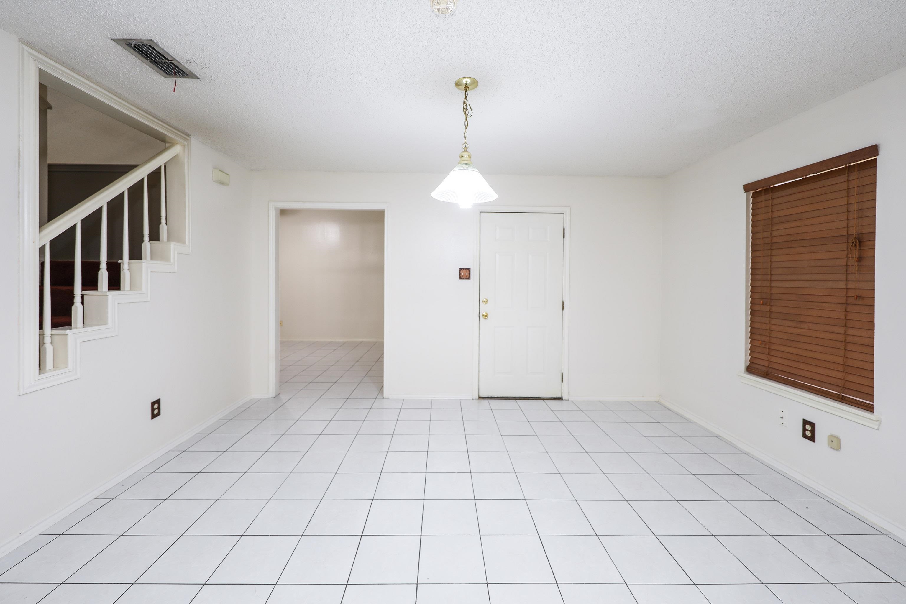 8801 Mcpherson Rd Property Photo 4