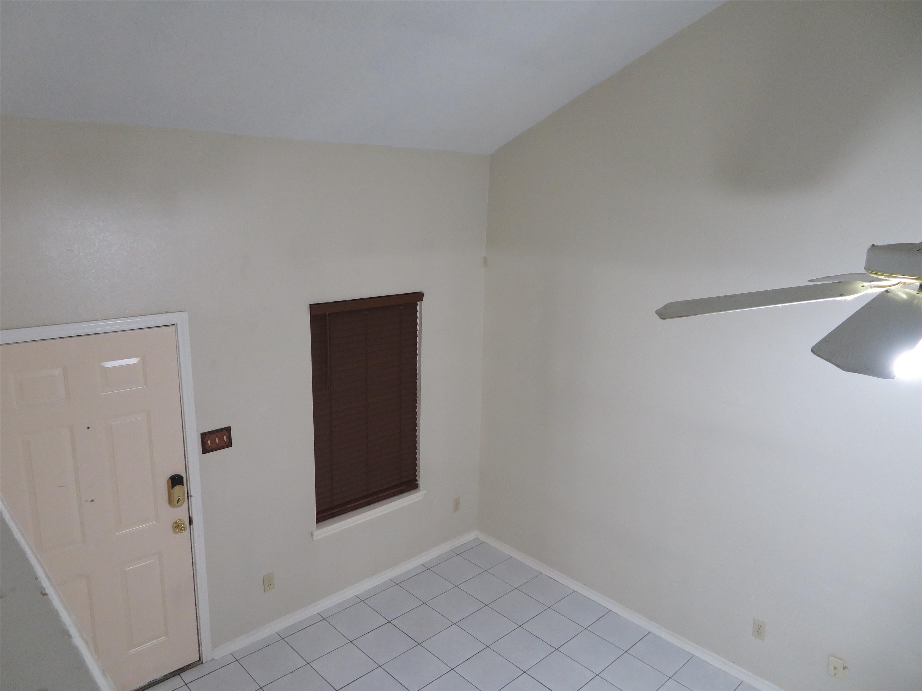 8801 Mcpherson Rd Property Photo 5