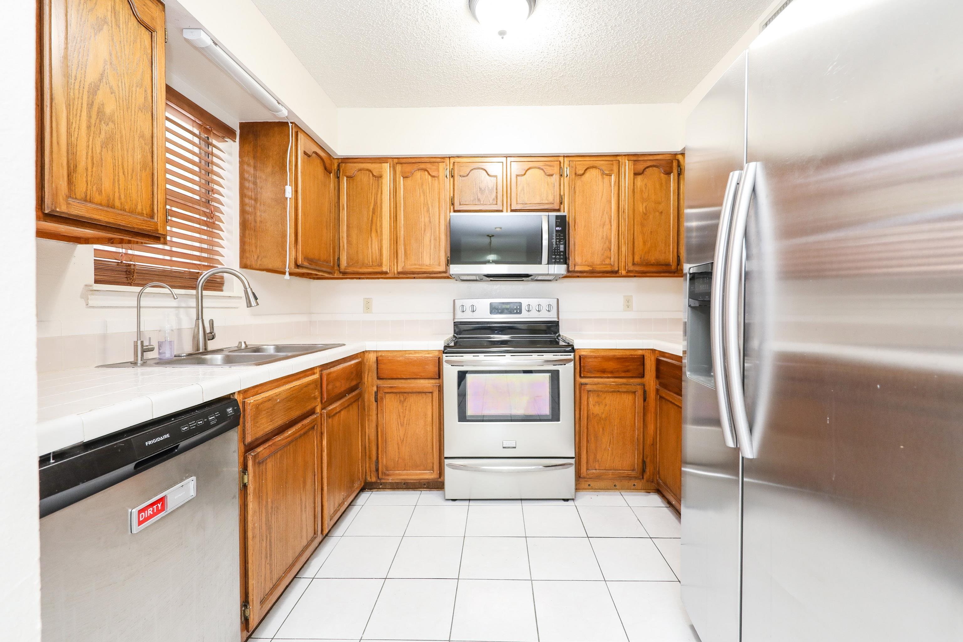 8801 Mcpherson Rd Property Photo 7