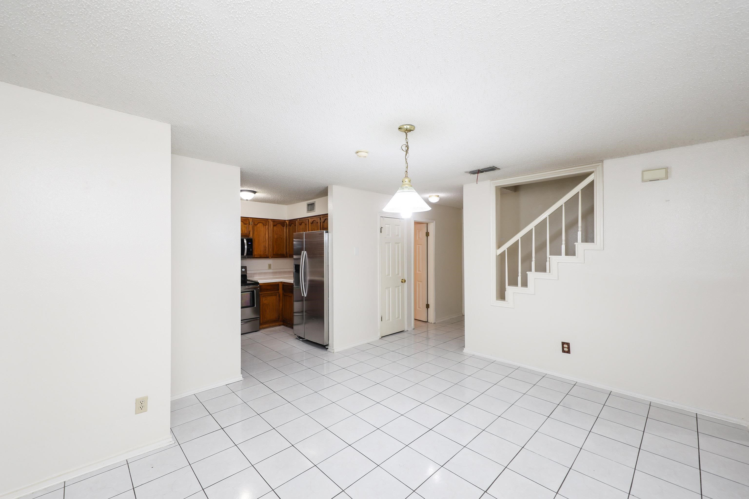8801 Mcpherson Rd Property Photo 10