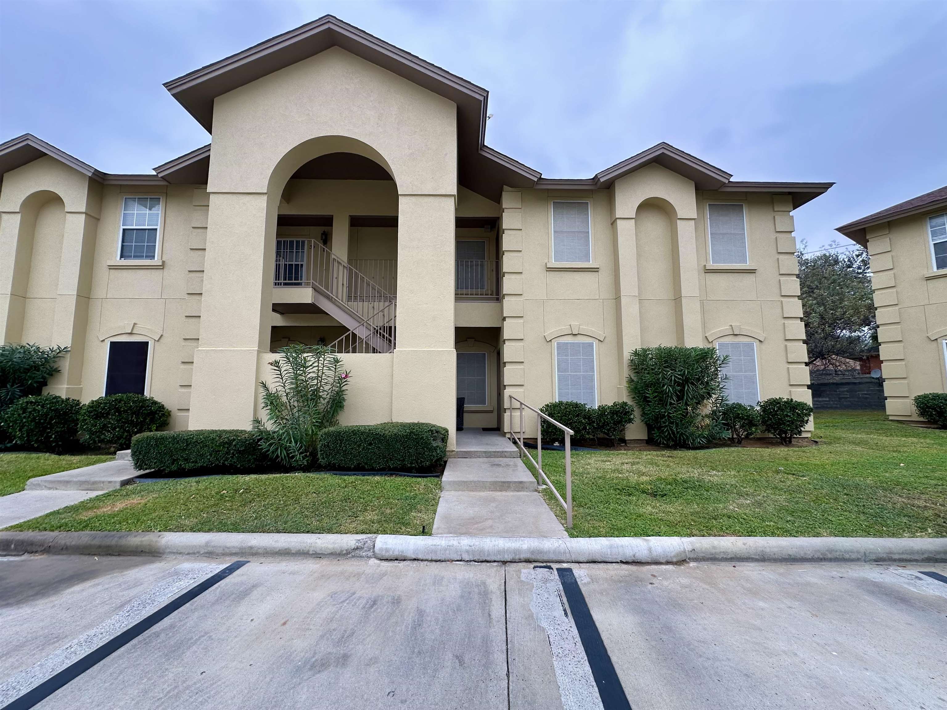 Condos Villas De Cantera Real Estate Listings Main Image