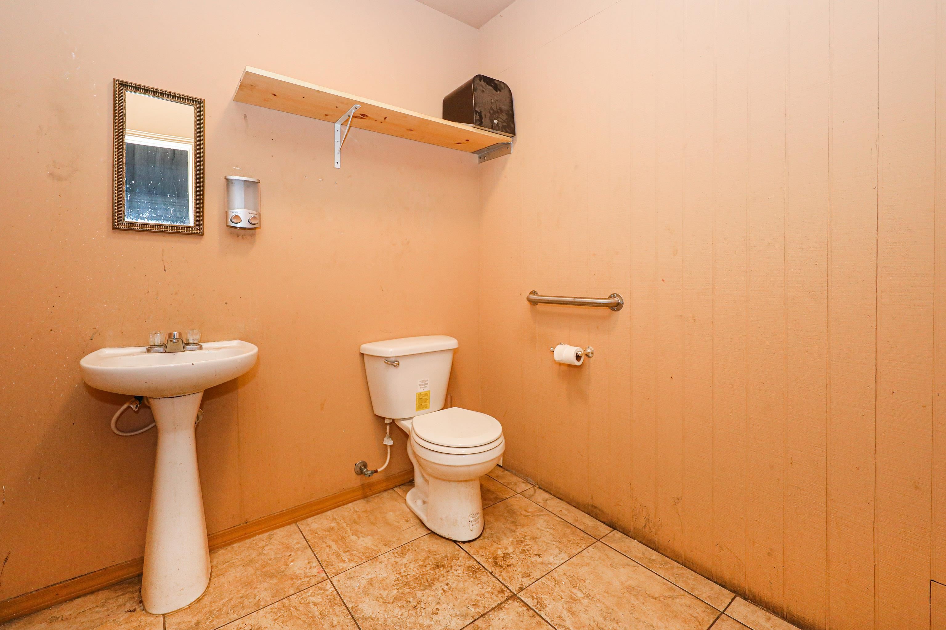 5802 Mcpherson Rd Property Photo 11