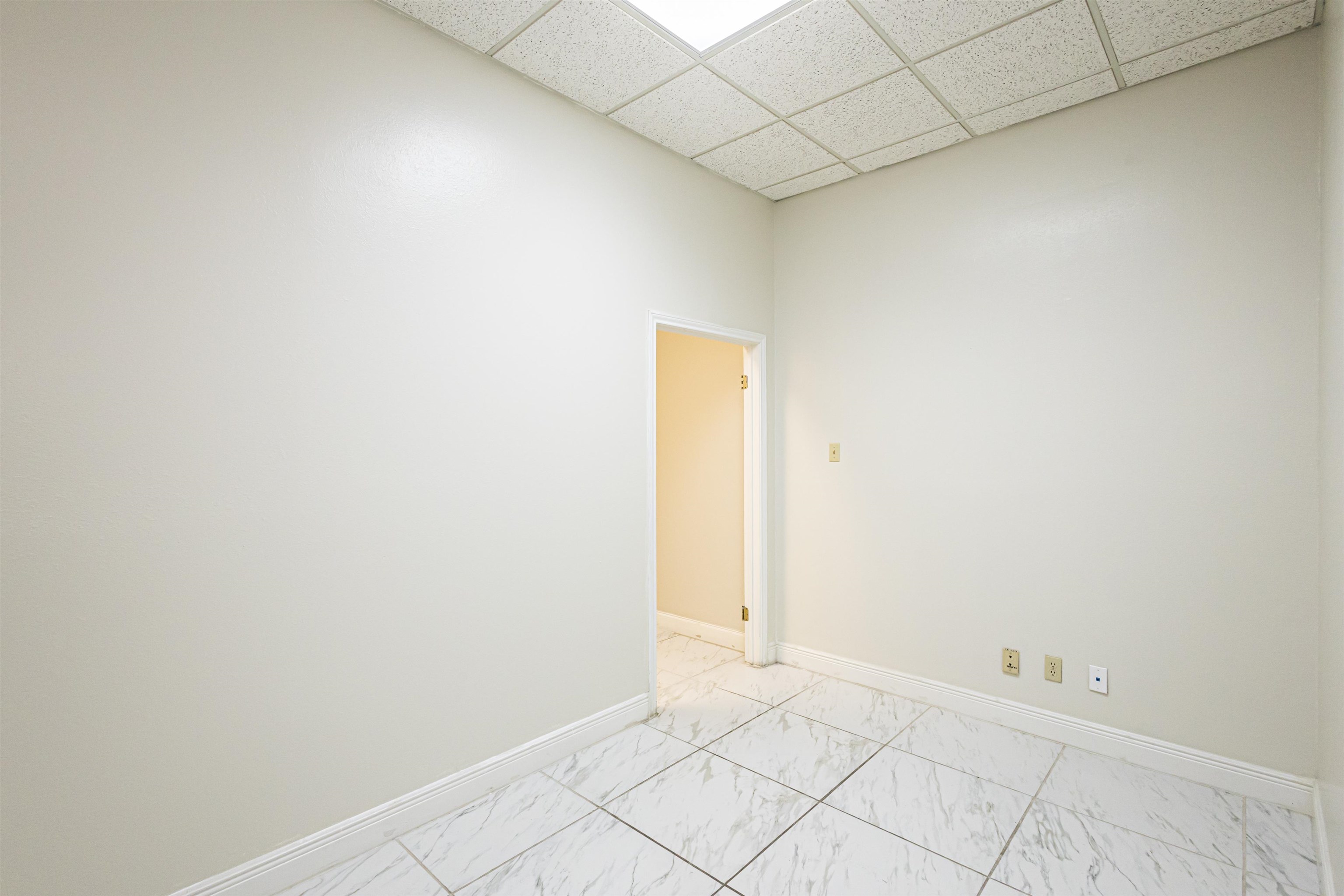 213 W Village Blvd Property Photo 15