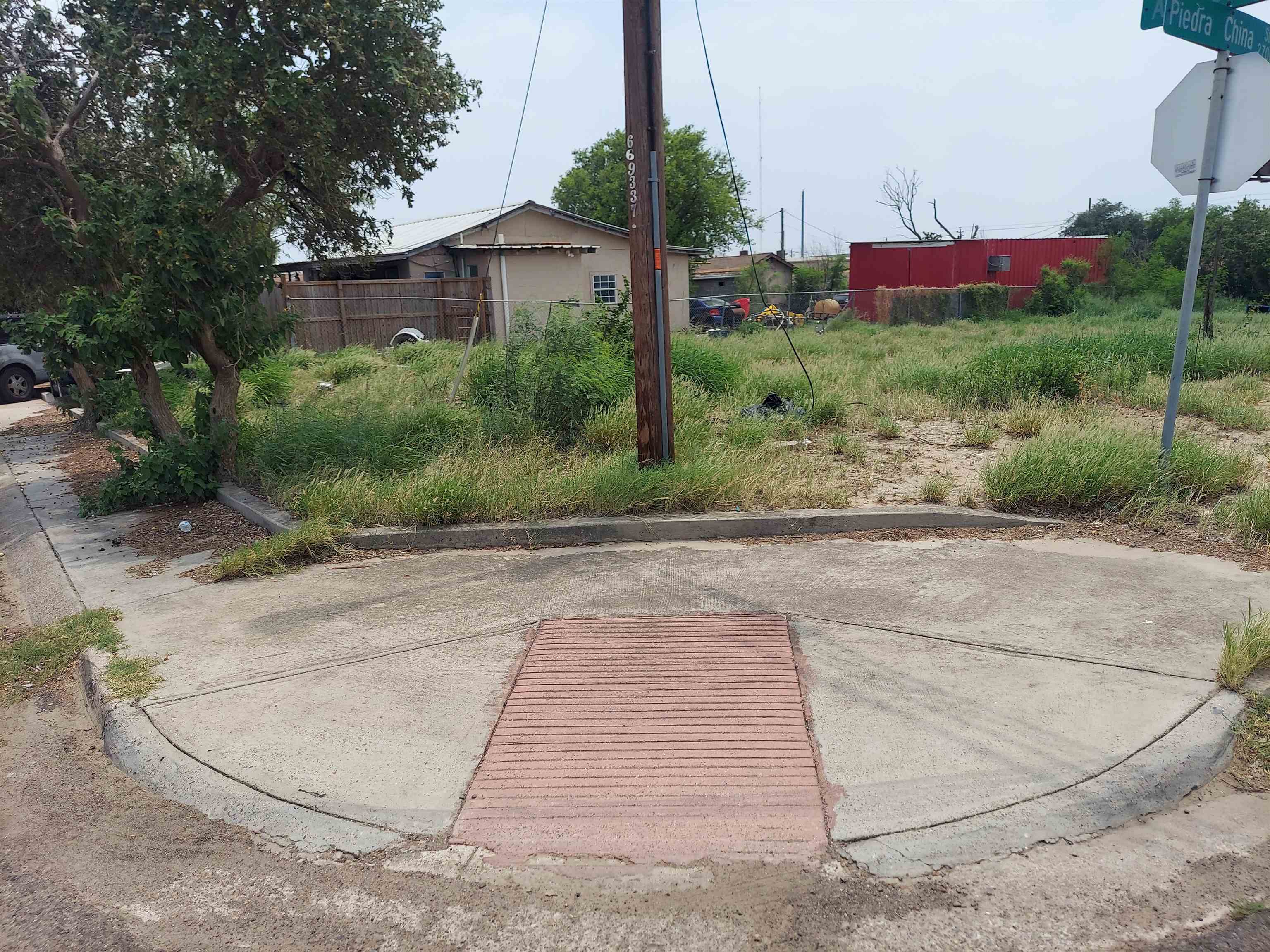 220 Arkansas Ave Property Photo 1