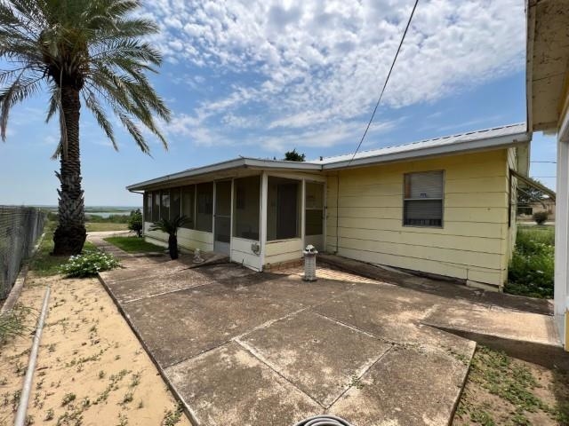 5117 Siesta Ln Property Photo 3