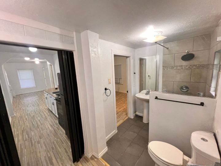 444 Taft Ct Property Photo 10