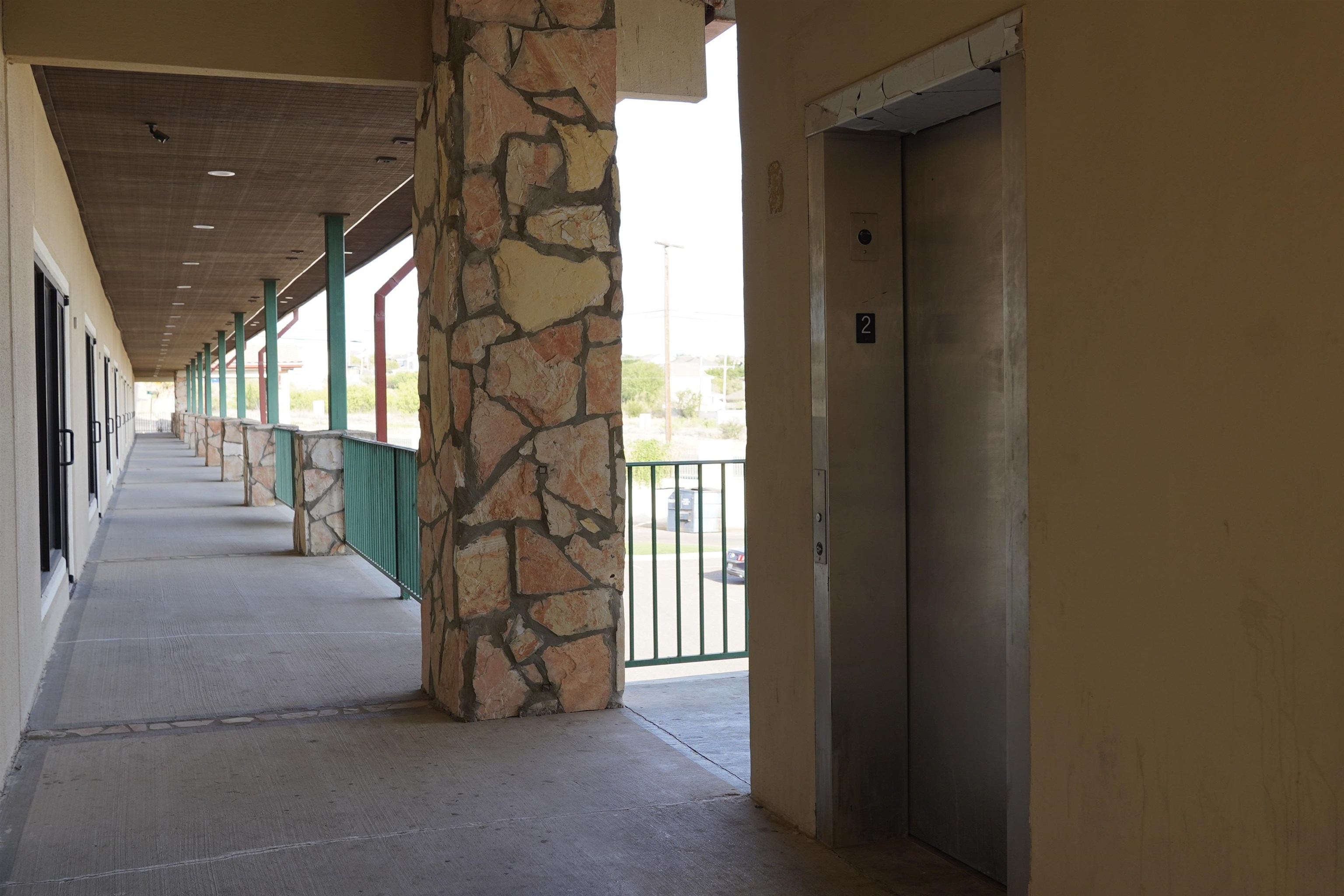 2110 Lomas Del Sur Property Photo 4