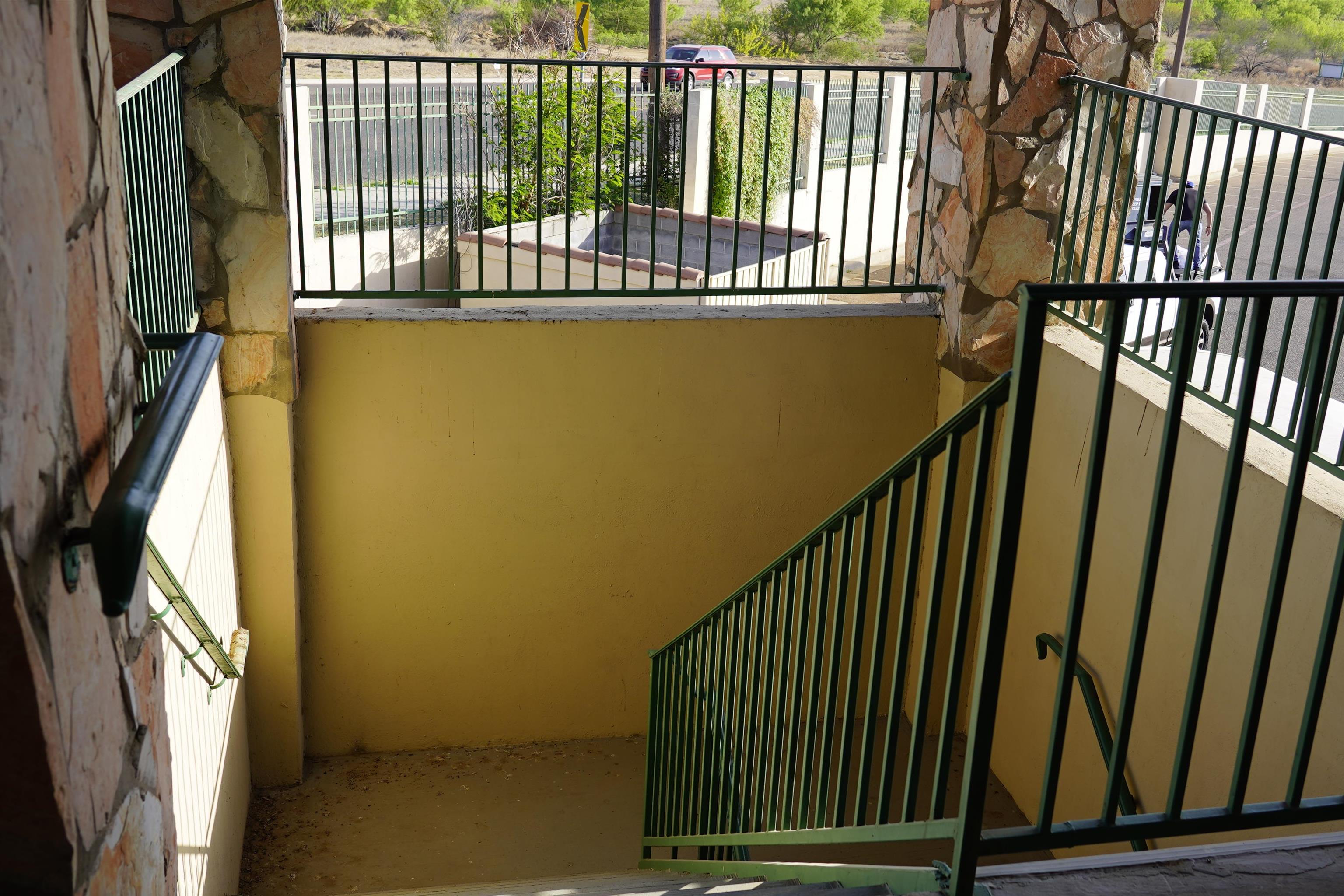 2110 Lomas Del Sur Property Photo 5