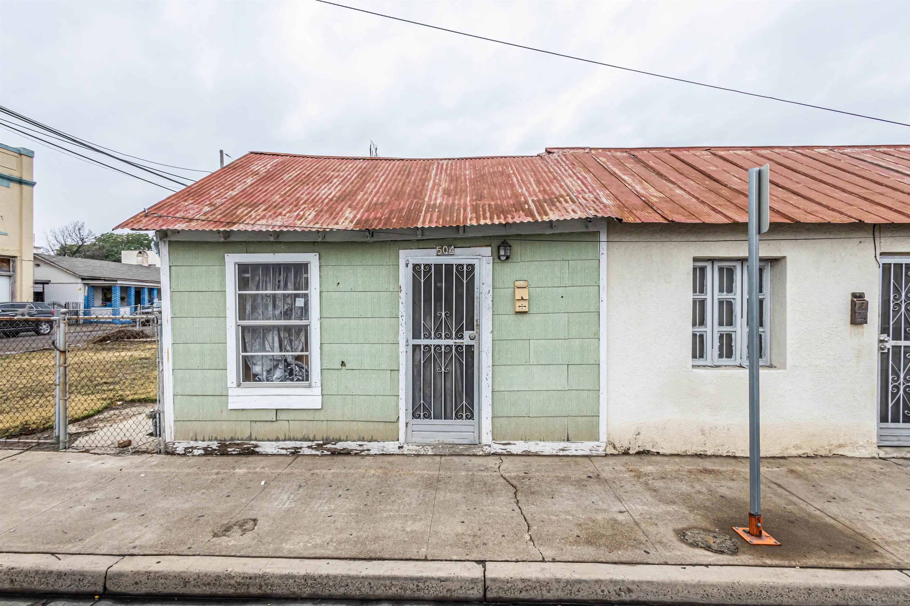 1501 Hidalgo St Property Photo 8