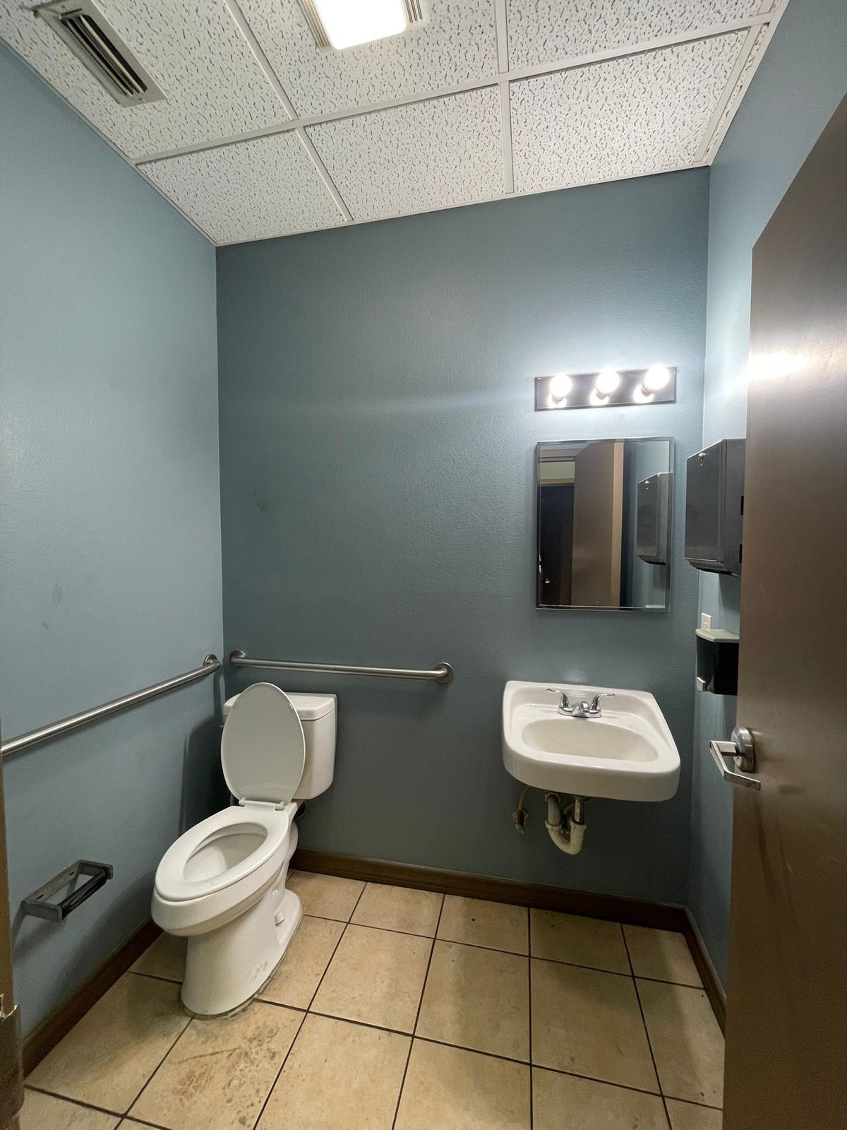 301 Interamerica Blvd Property Photo 7