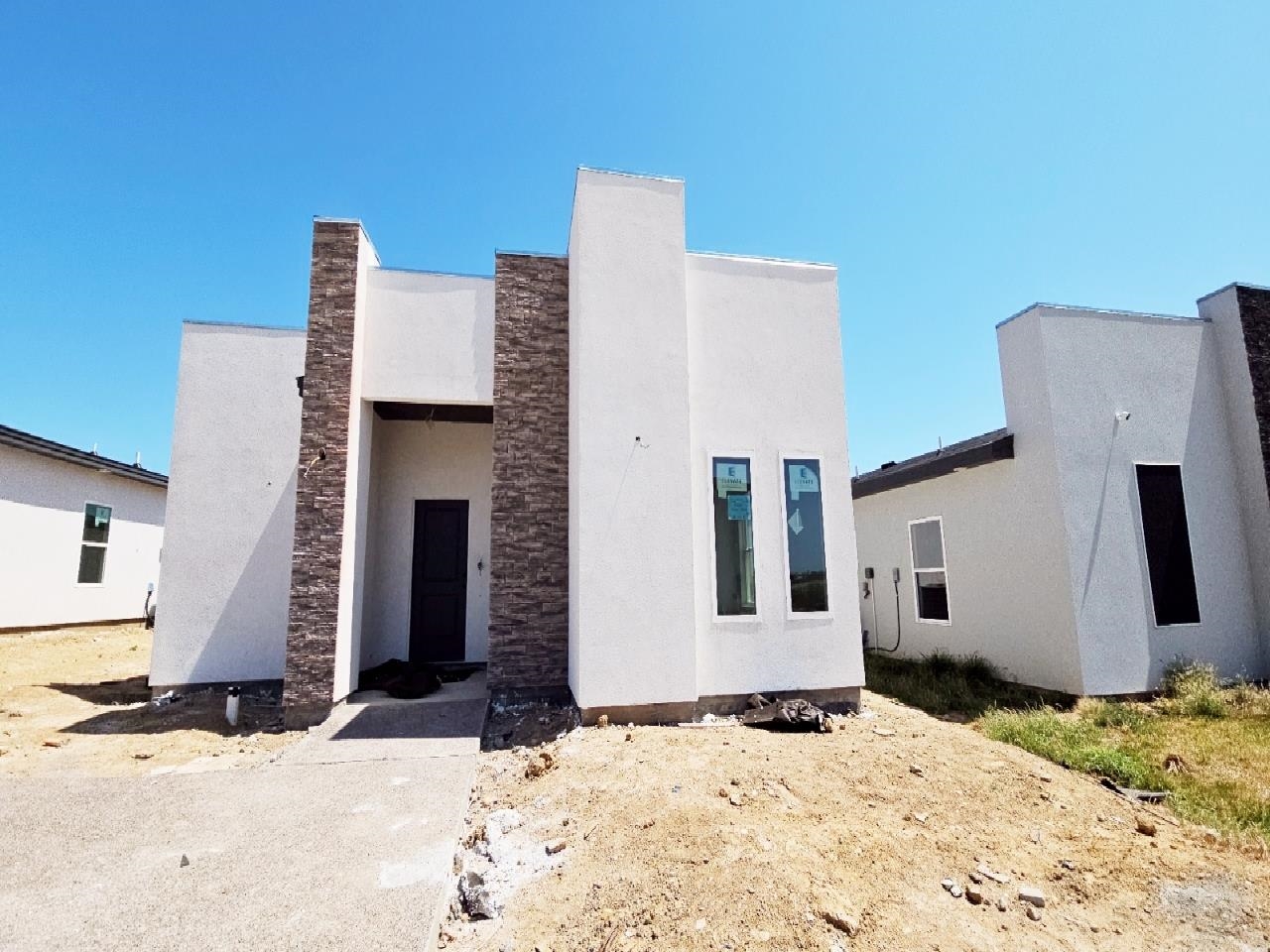 2314 Mango Rd. Property Photo 1