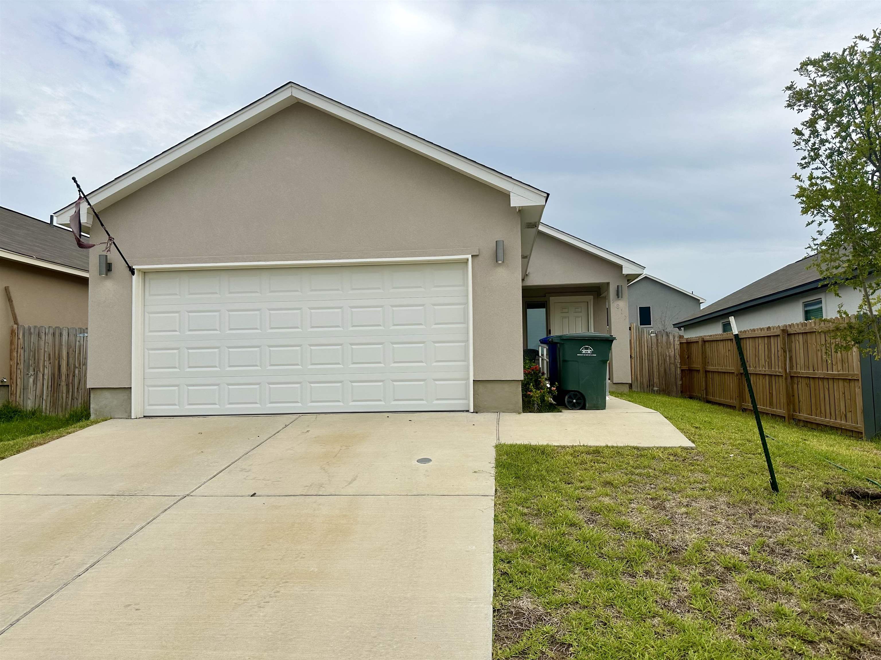 5817 Seminario Ln. Property Photo