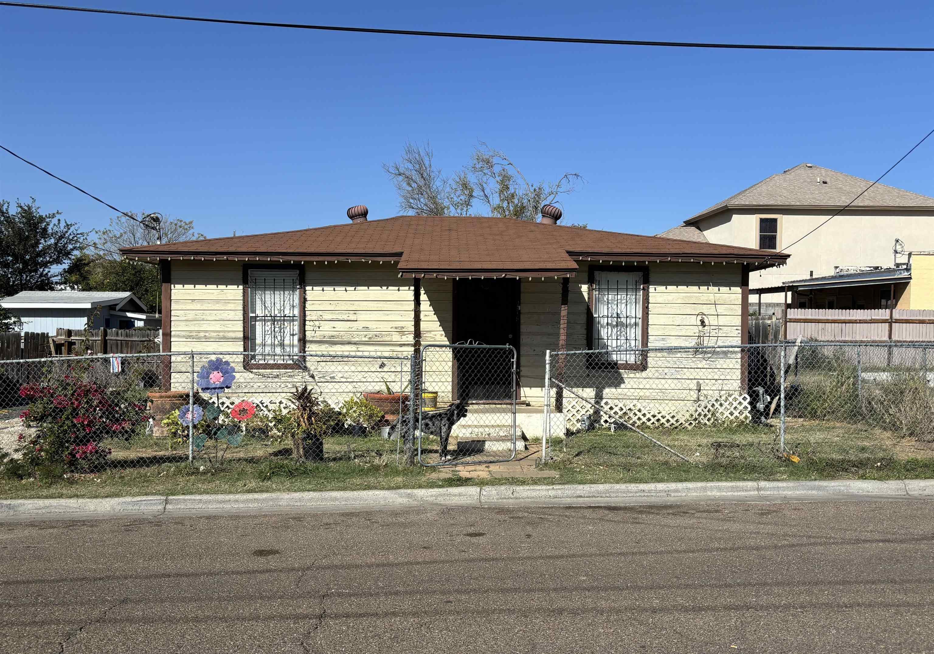 916 Guerrero St Property Photo 1