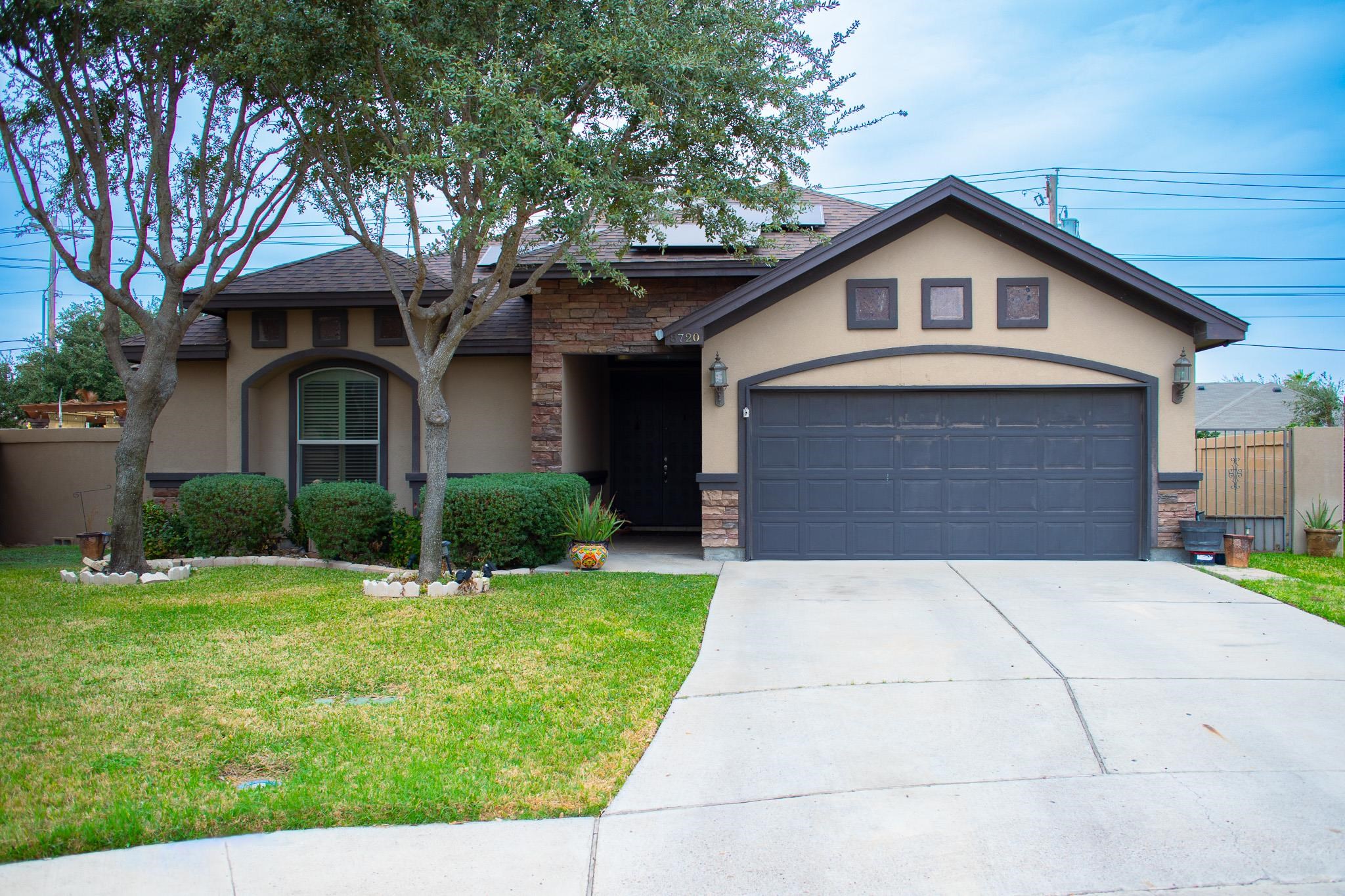 8720 Miraflores Ct Property Photo 1