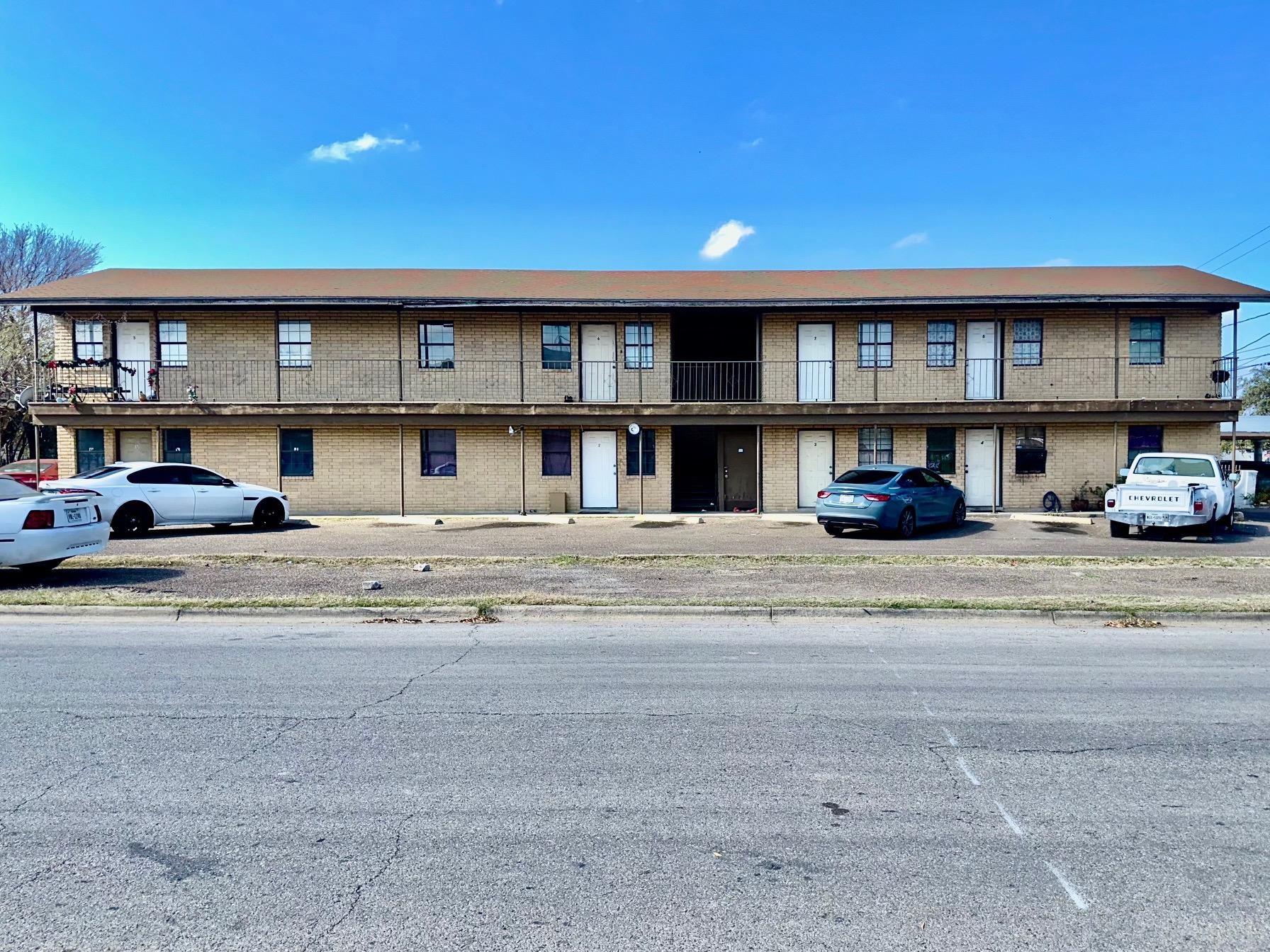 4020 Loring Ave Property Photo