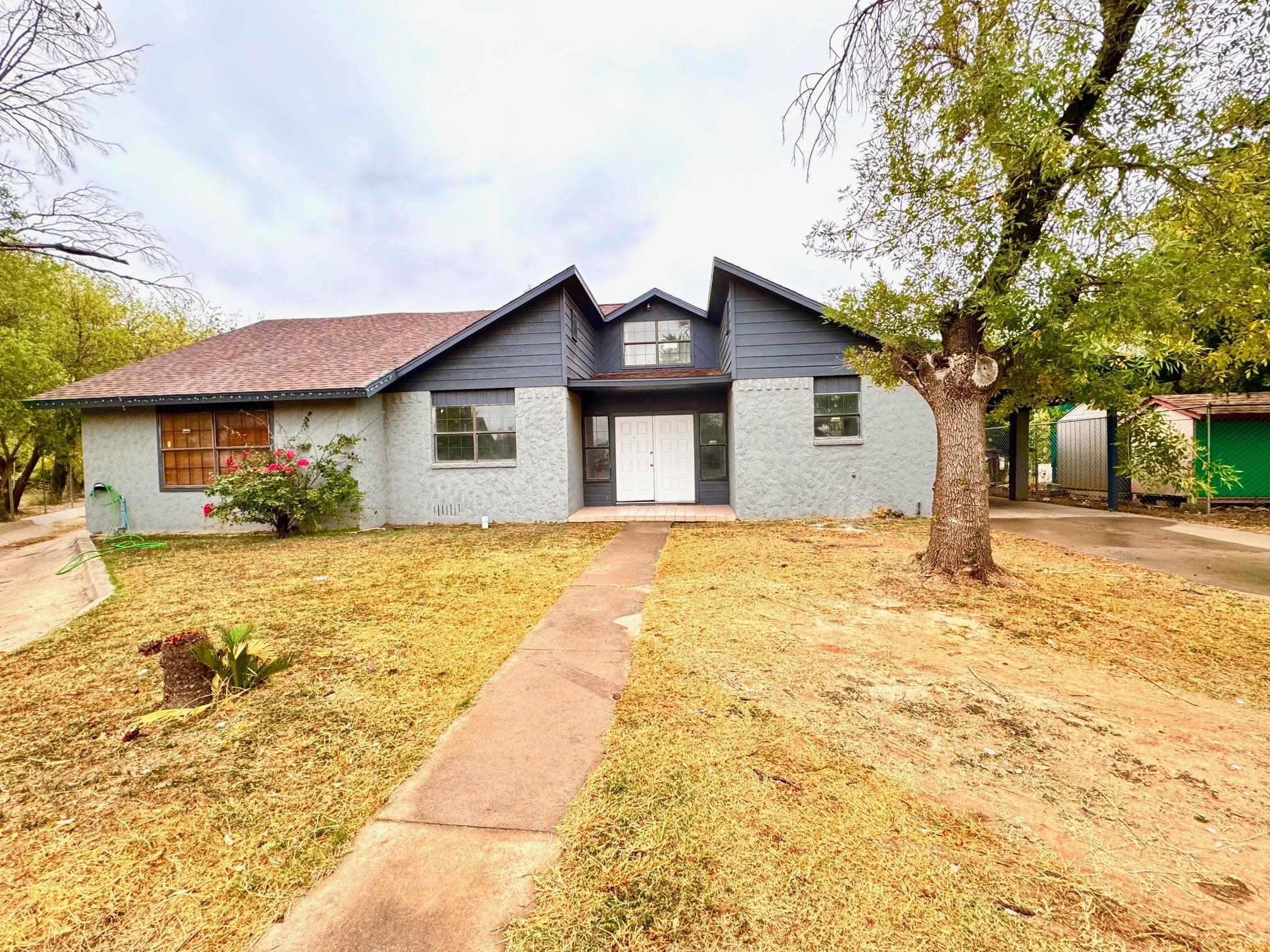 500 Orleans Loop Property Photo 1