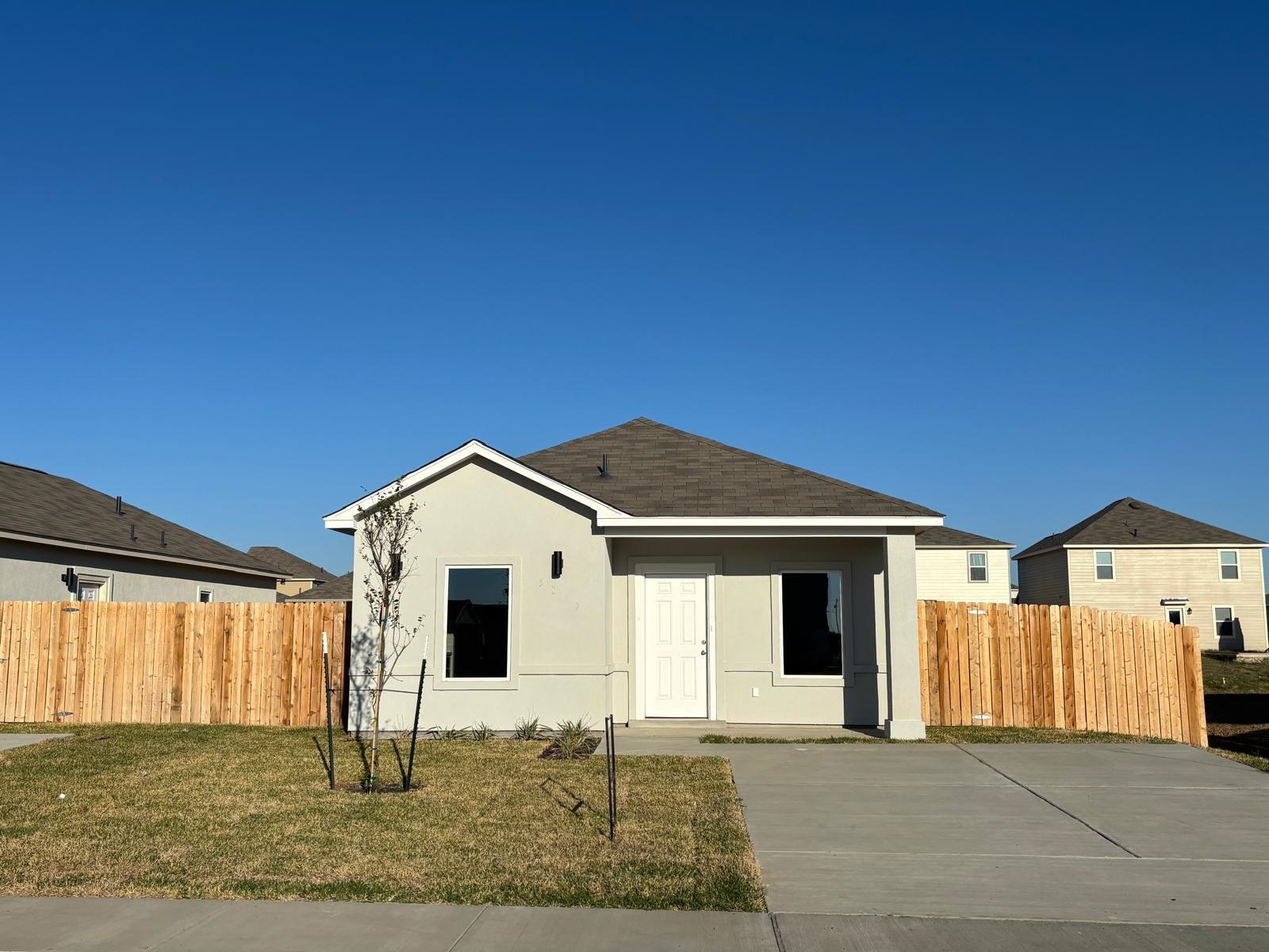 5807 Colegio Ln. Property Photo
