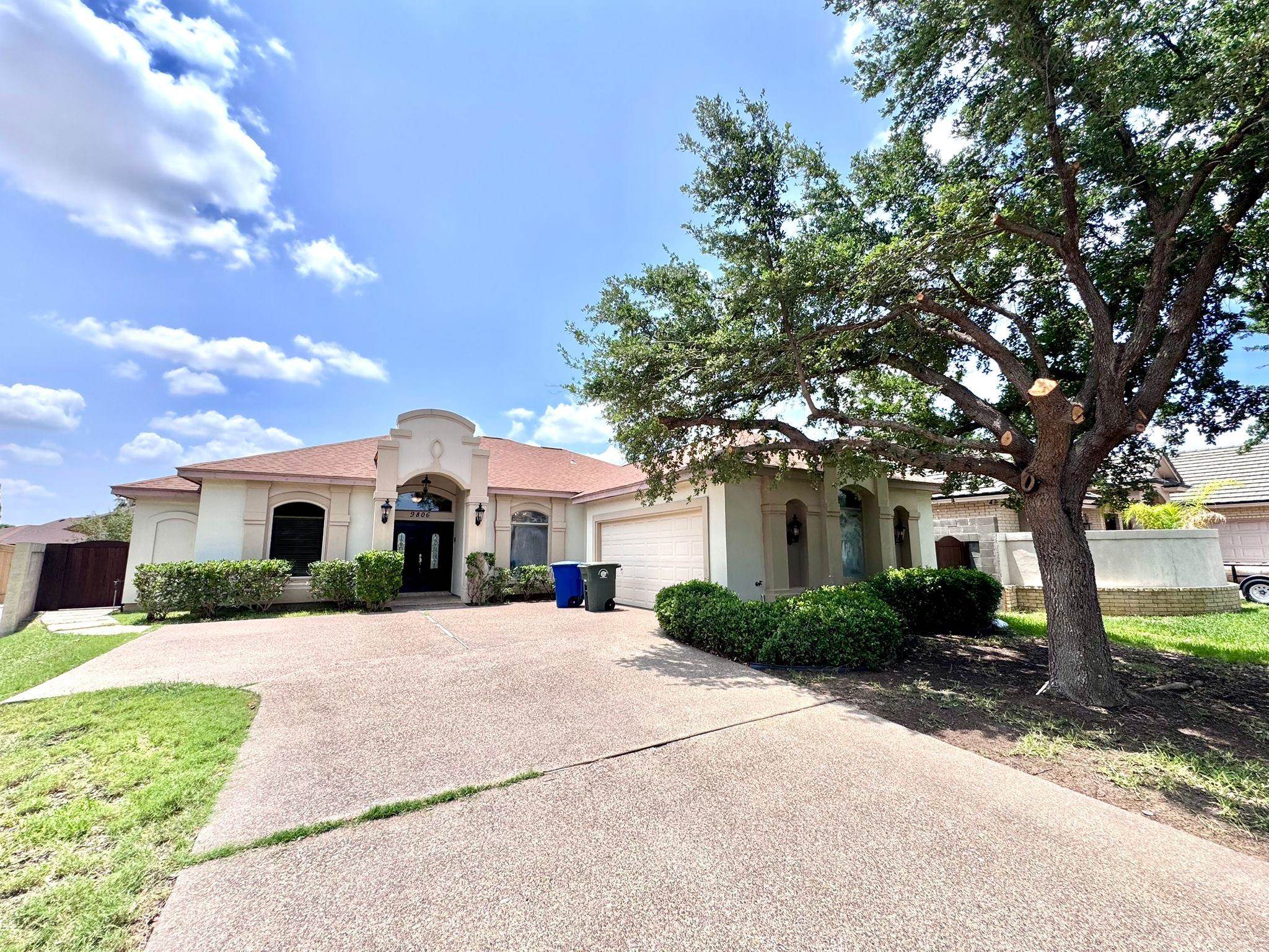 9806 Sequin Ct Property Photo 1