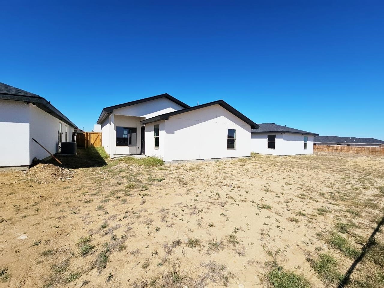 1405 El Caporal Dr. Property Photo 10