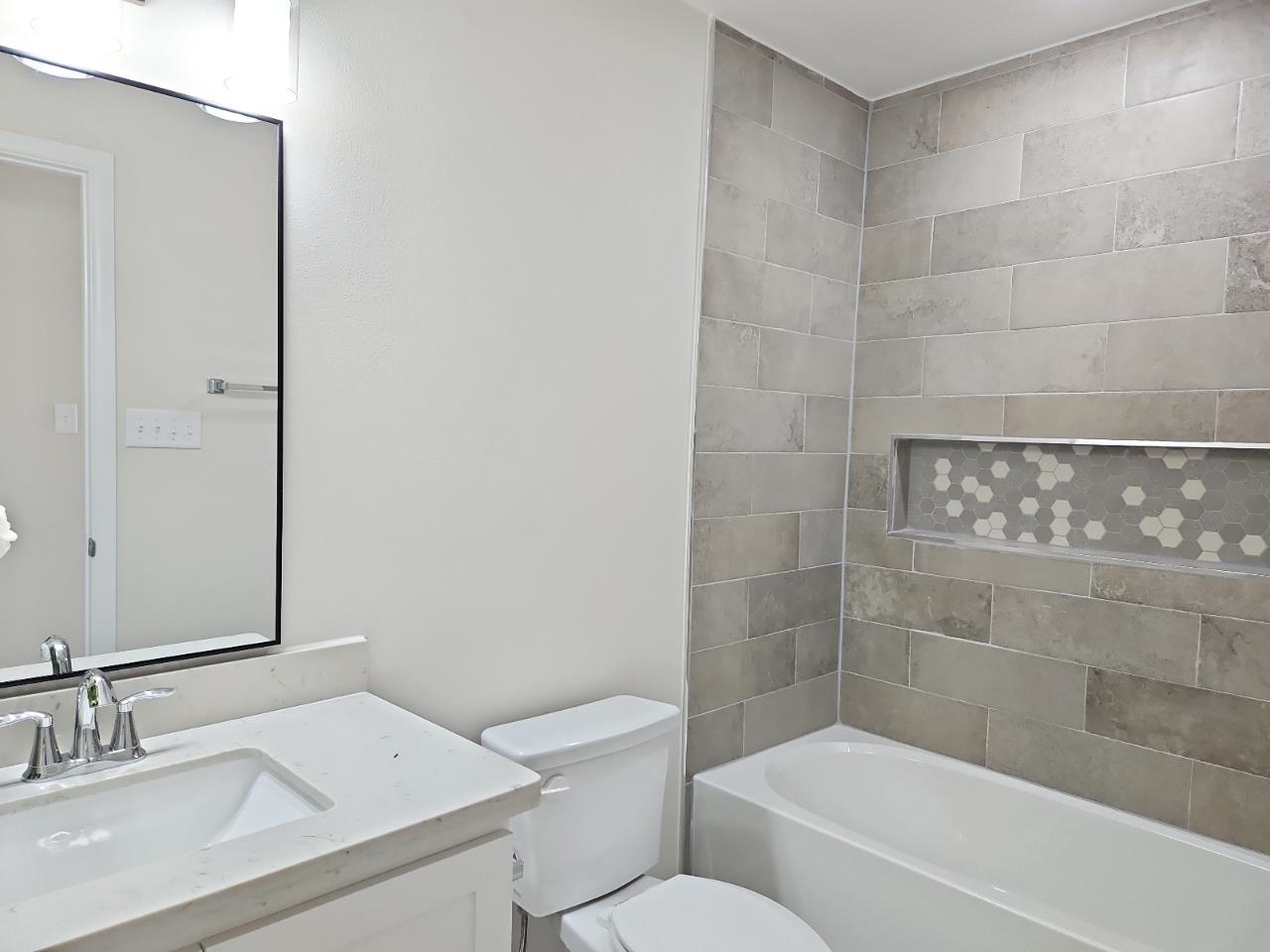 1405 El Caporal Dr. Property Photo 13