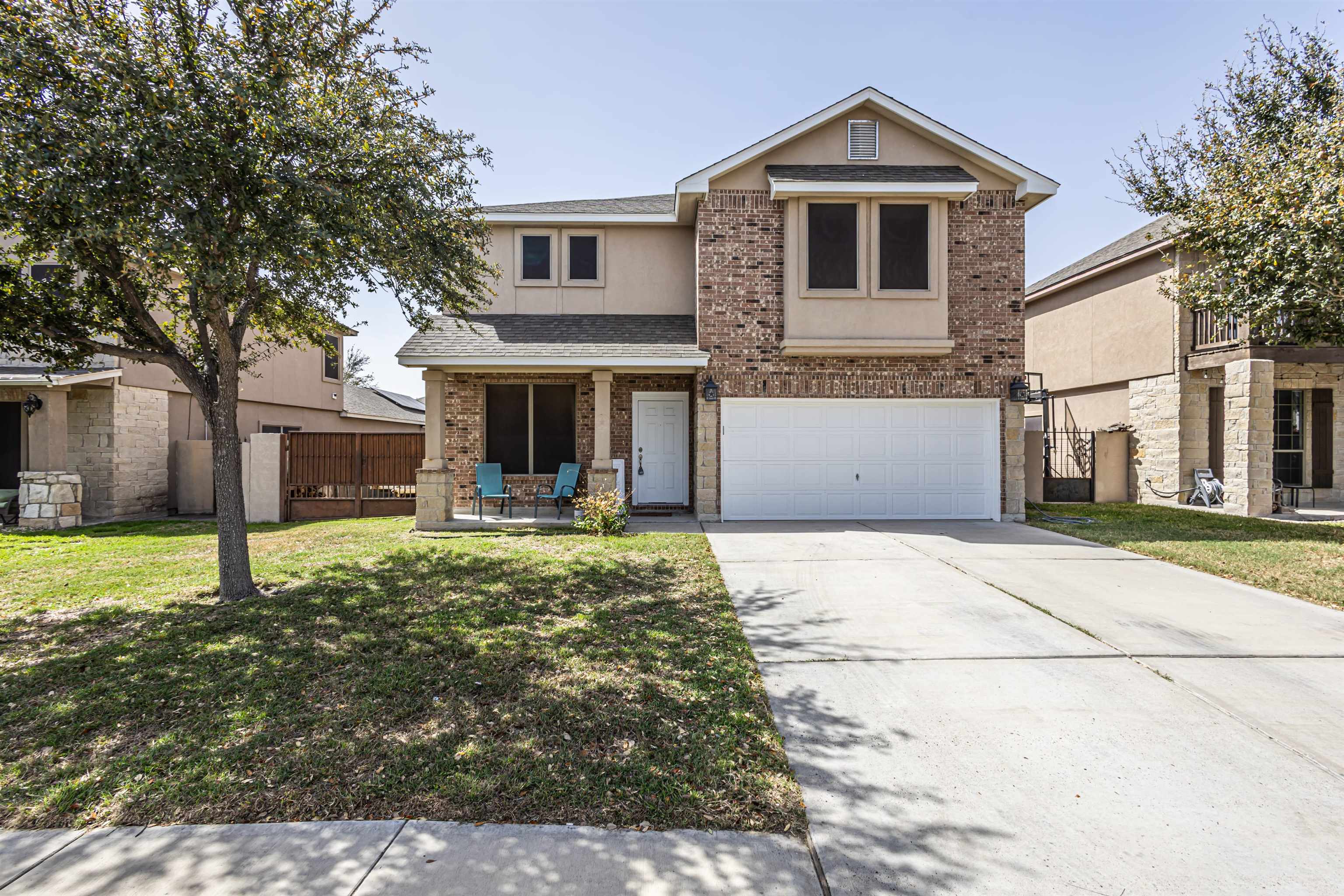 211 Washingtonia Dr Property Photo