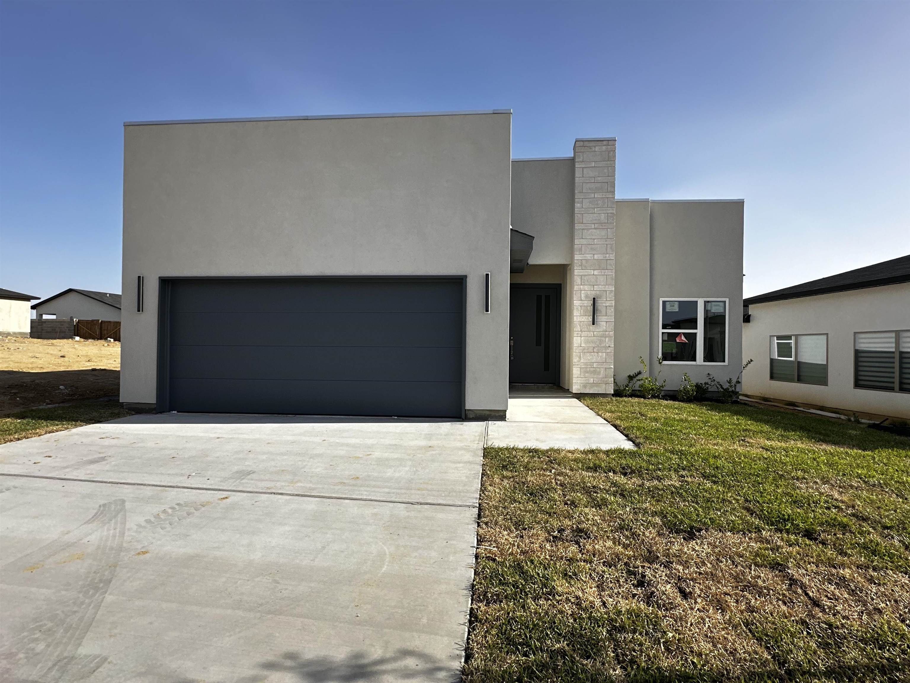 1719 Cordova Dr. Property Photo 1