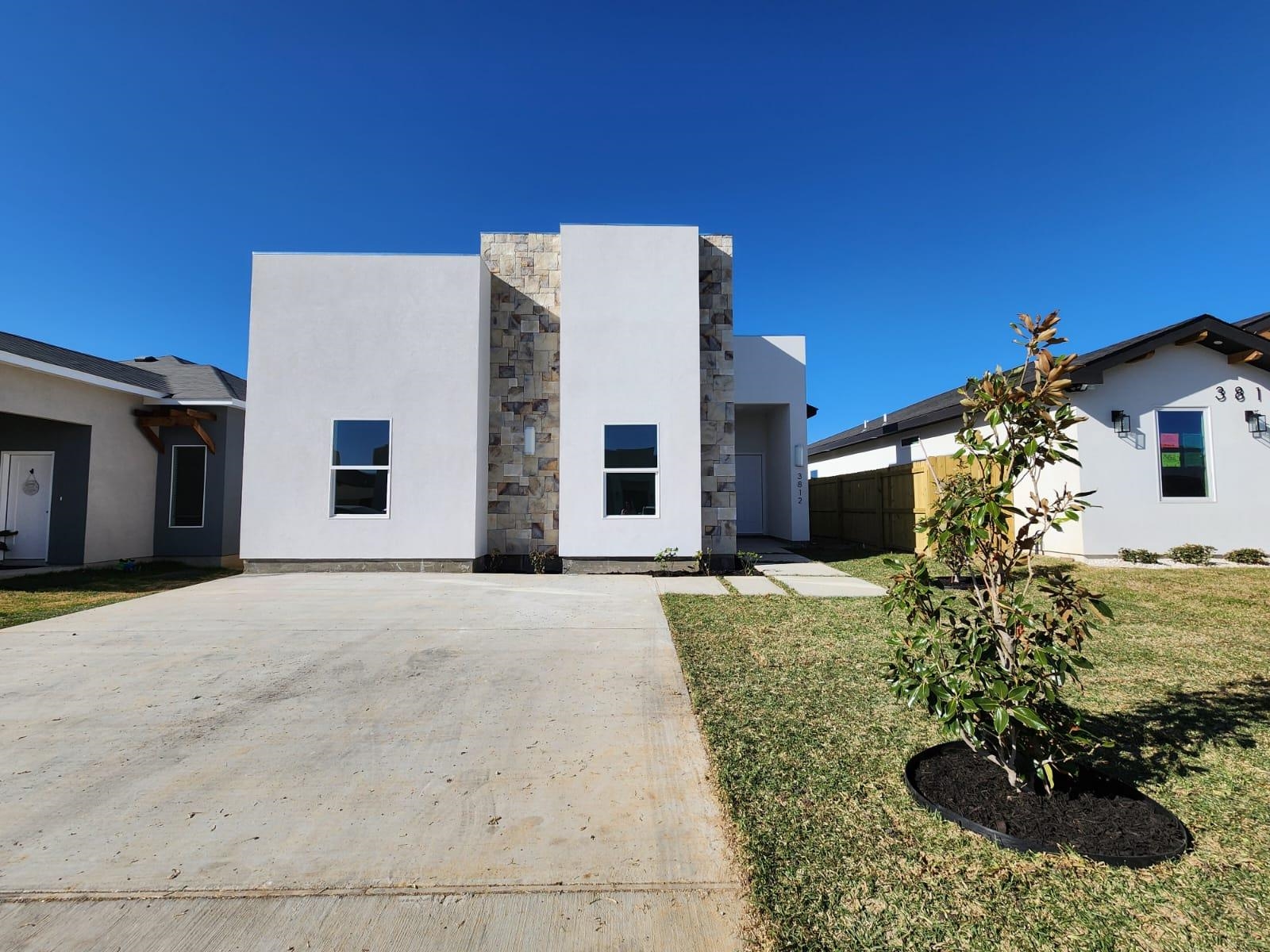 3812 Yoyis St. Property Photo