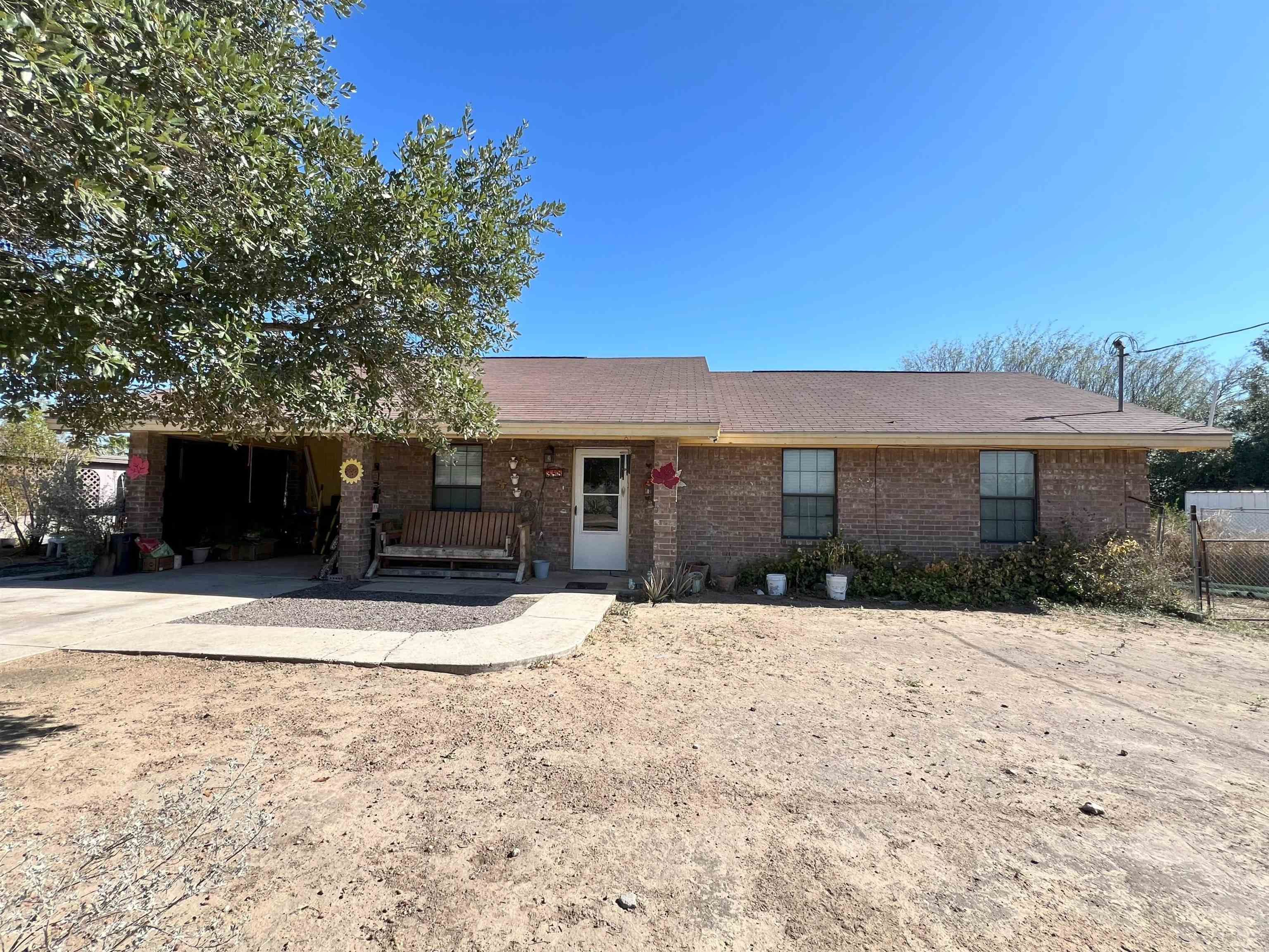 348 Gonzalez St Property Photo