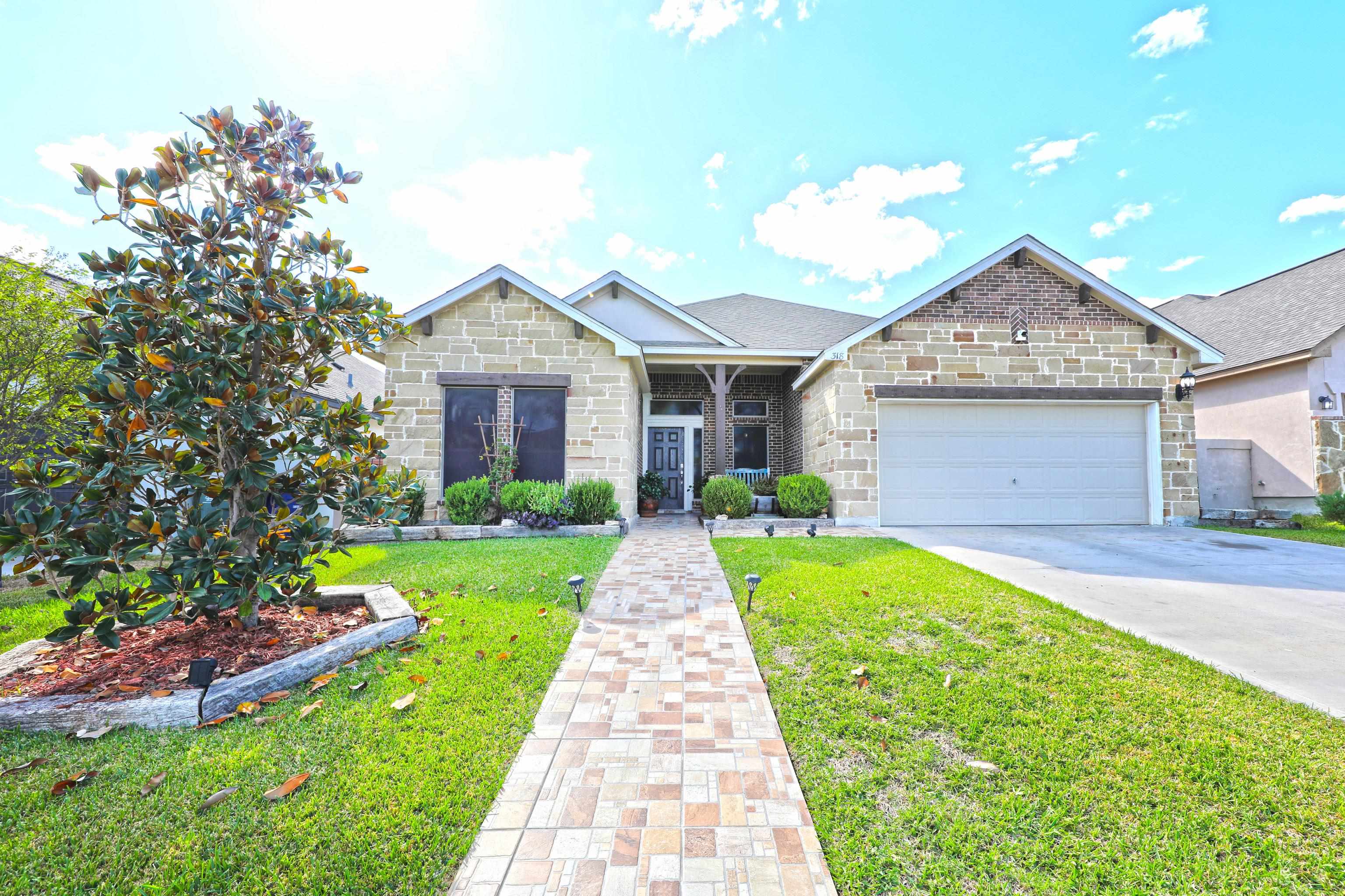 318 Silverleaf Oak Dr Property Photo 1