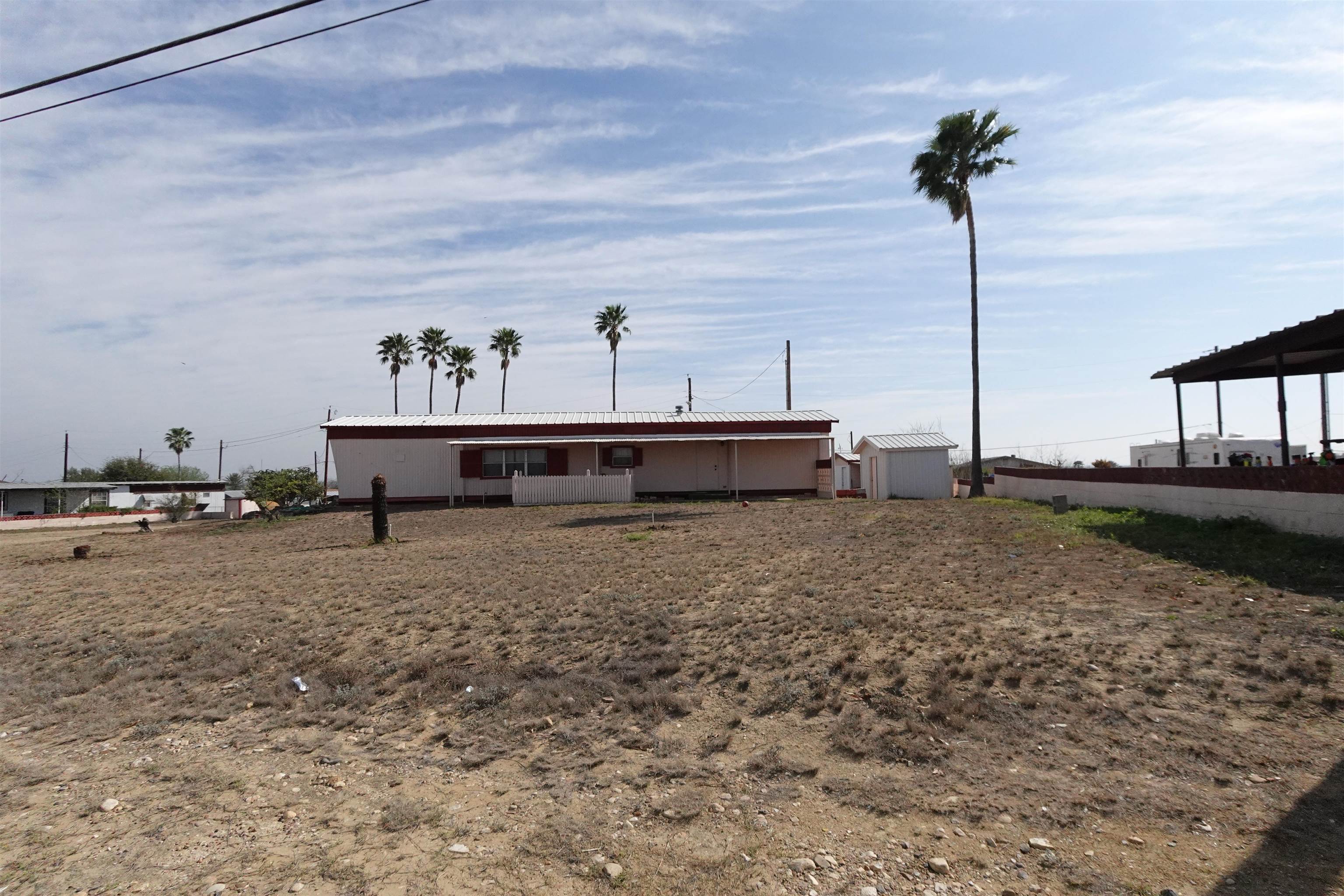2525 S U.s. Hwy 83 Property Photo 1