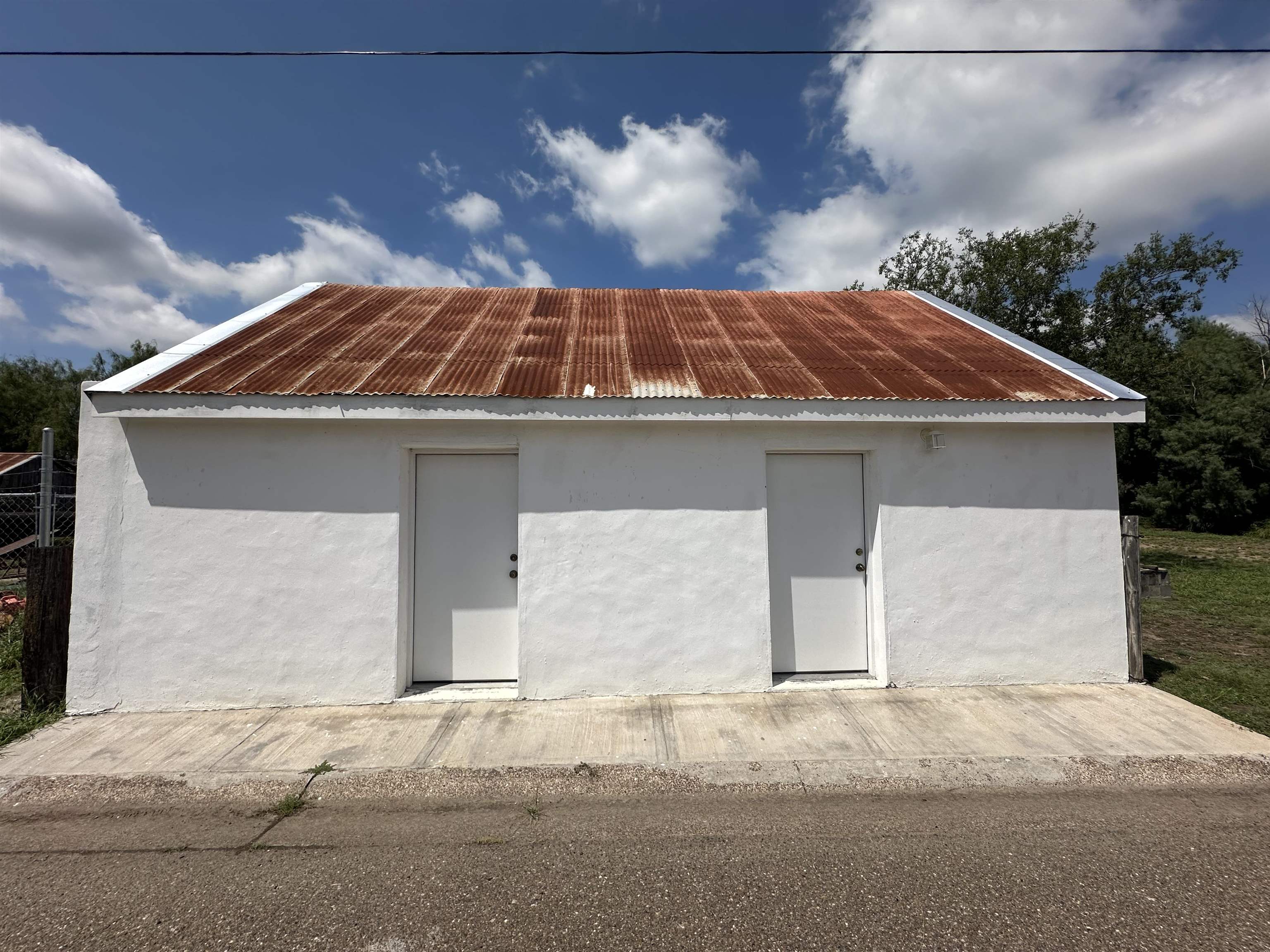 506 Trevino St. Property Photo