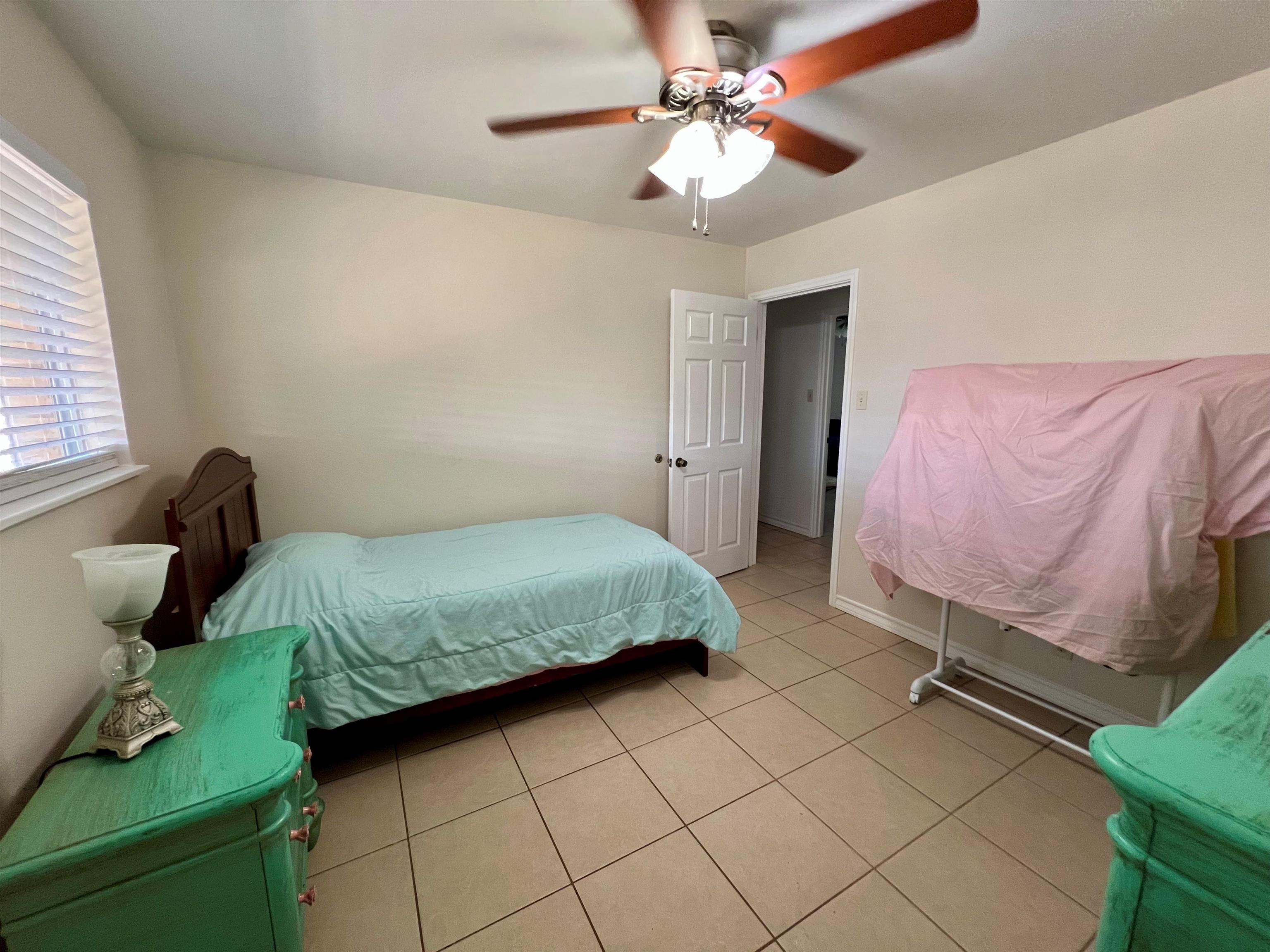 512 Idylwood Ln Property Photo 18